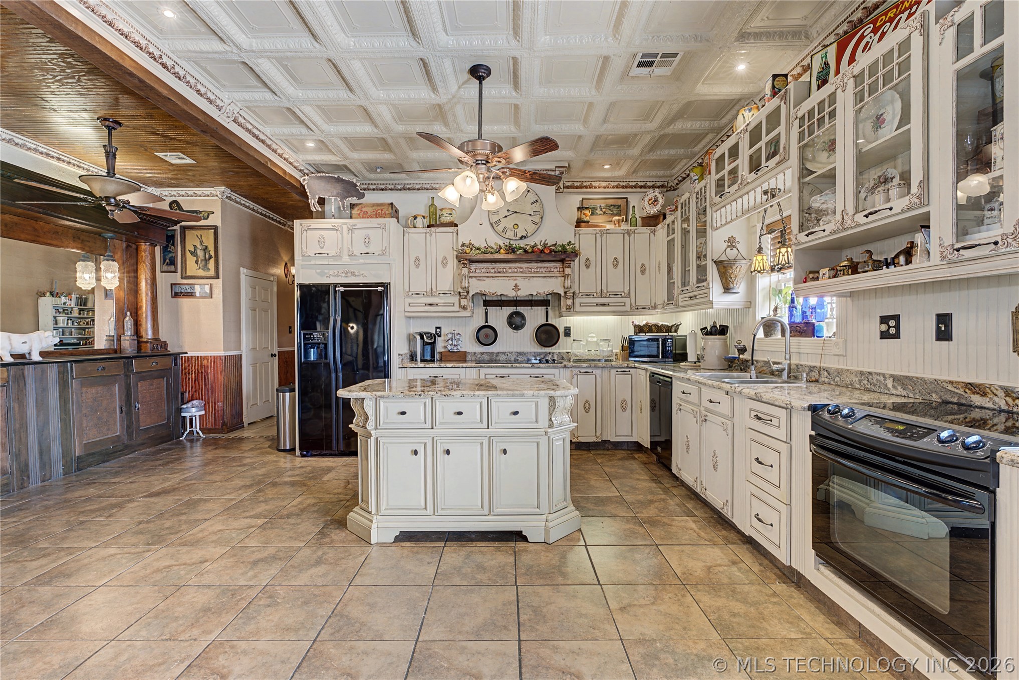 15875 New Lake Road Property Photo 8