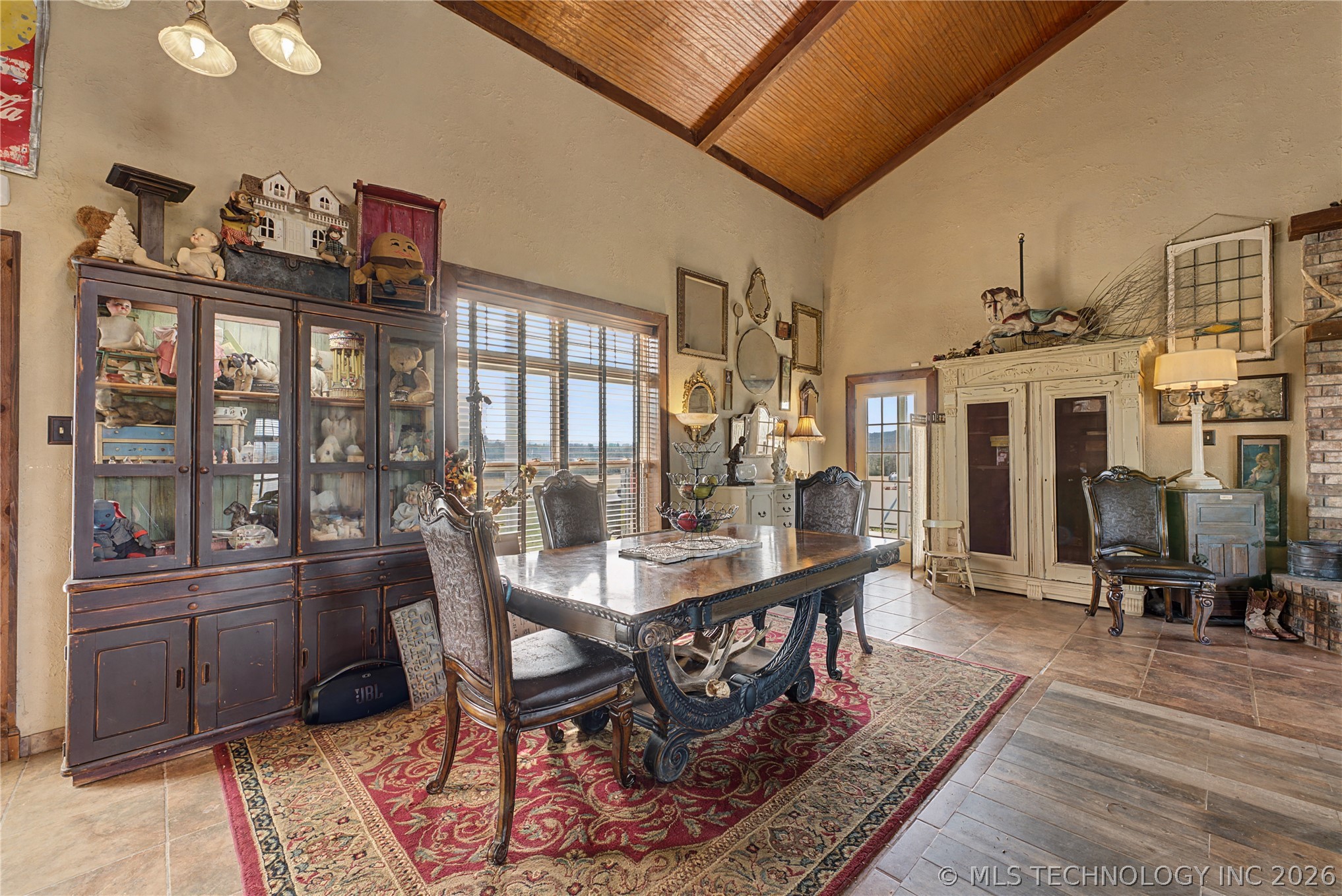 15875 New Lake Road Property Photo 12