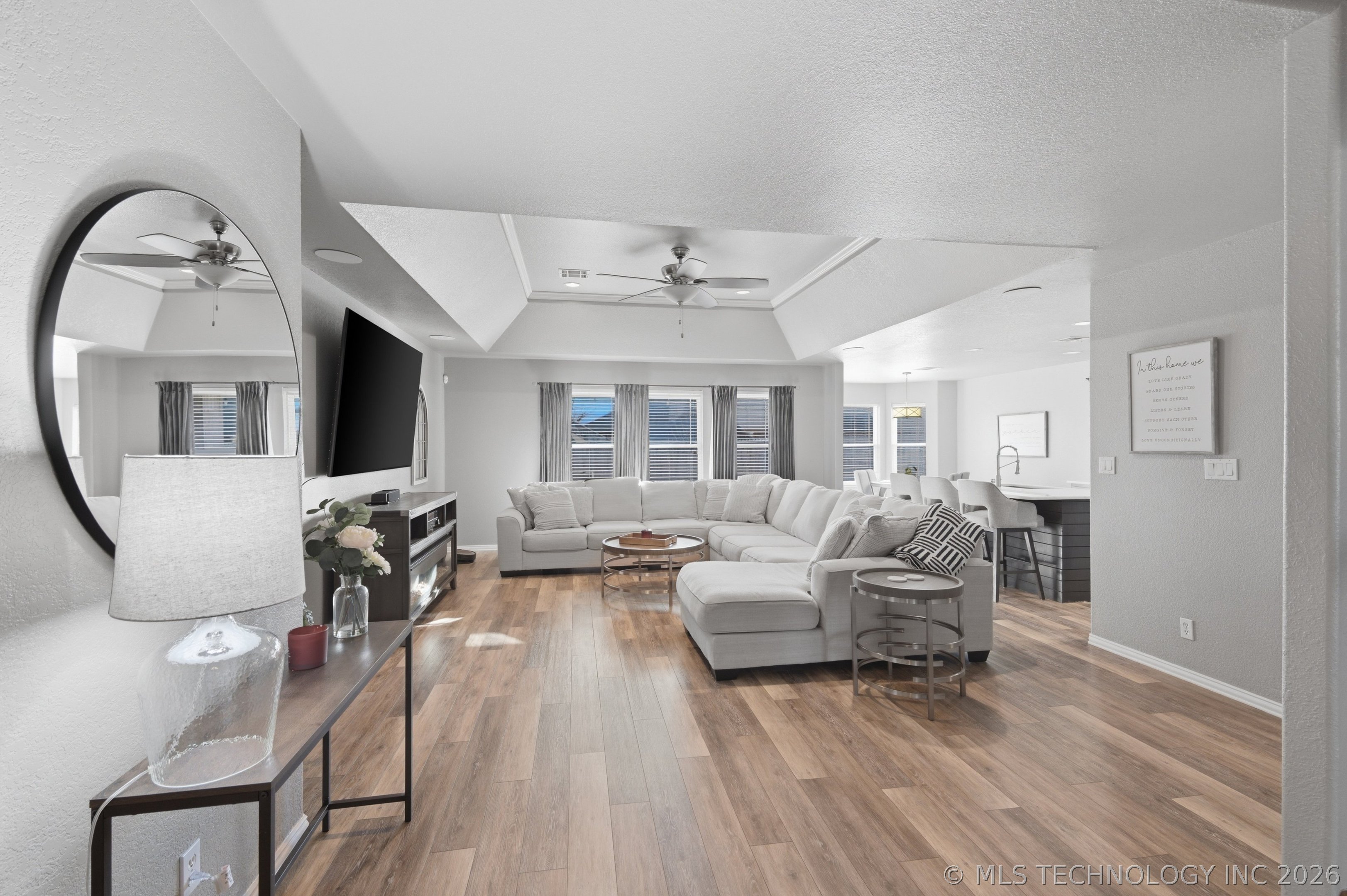 810 W 150th Street Property Photo 6