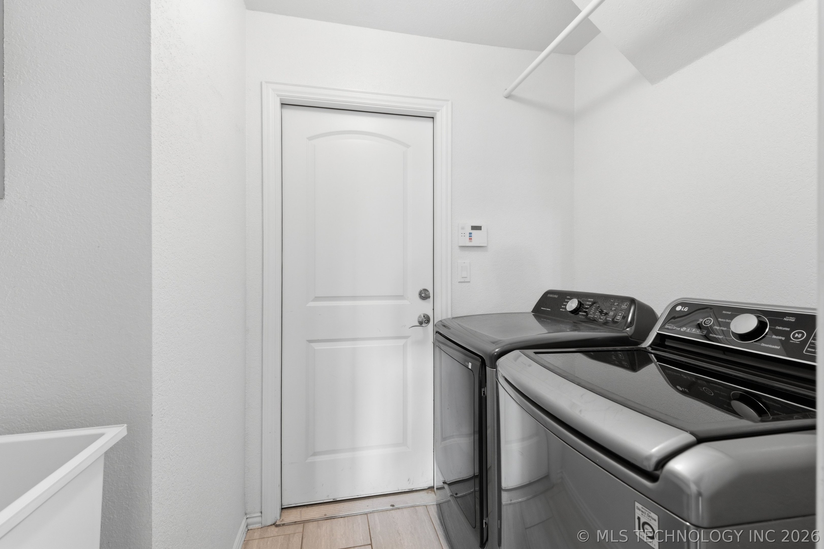 810 W 150th Street Property Photo 23