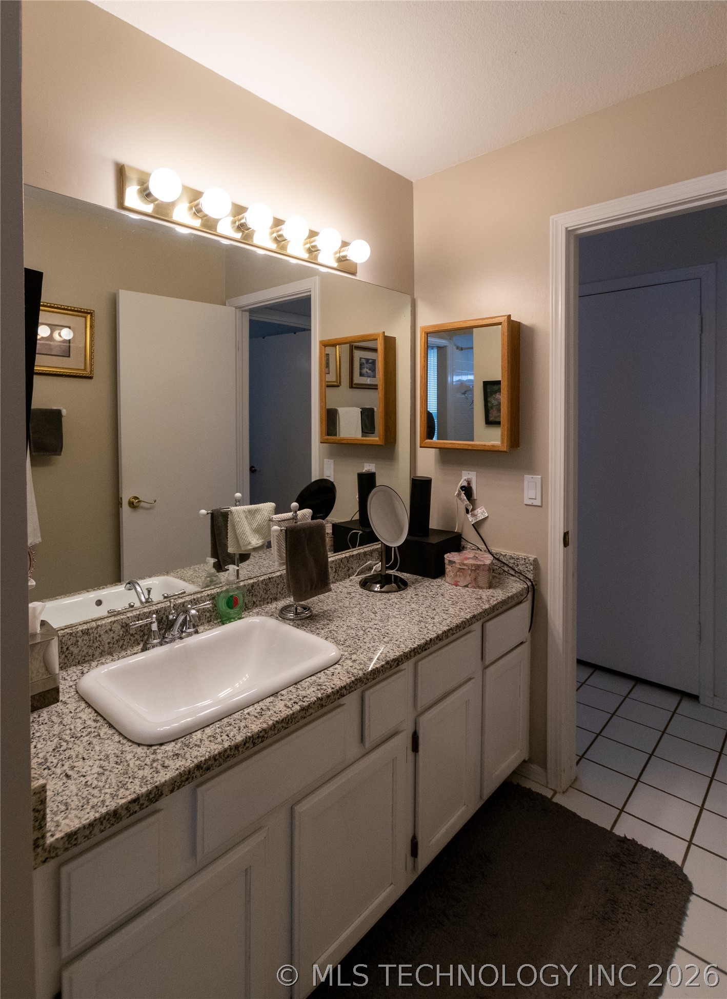 3113 E 91st Place Property Photo 13