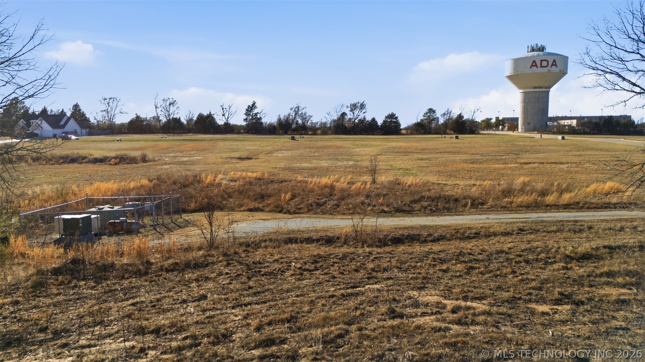 000 Derrick Lane Property Photo 25
