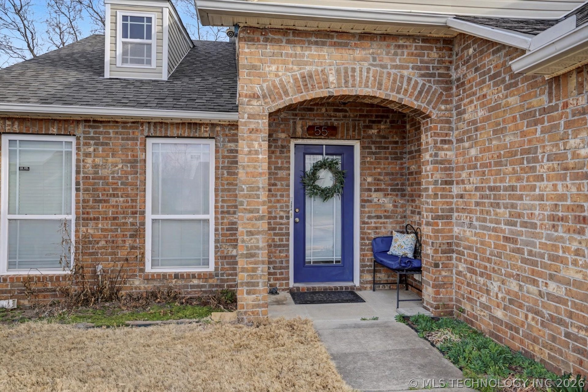 55 E Fairlane Court Property Photo 2