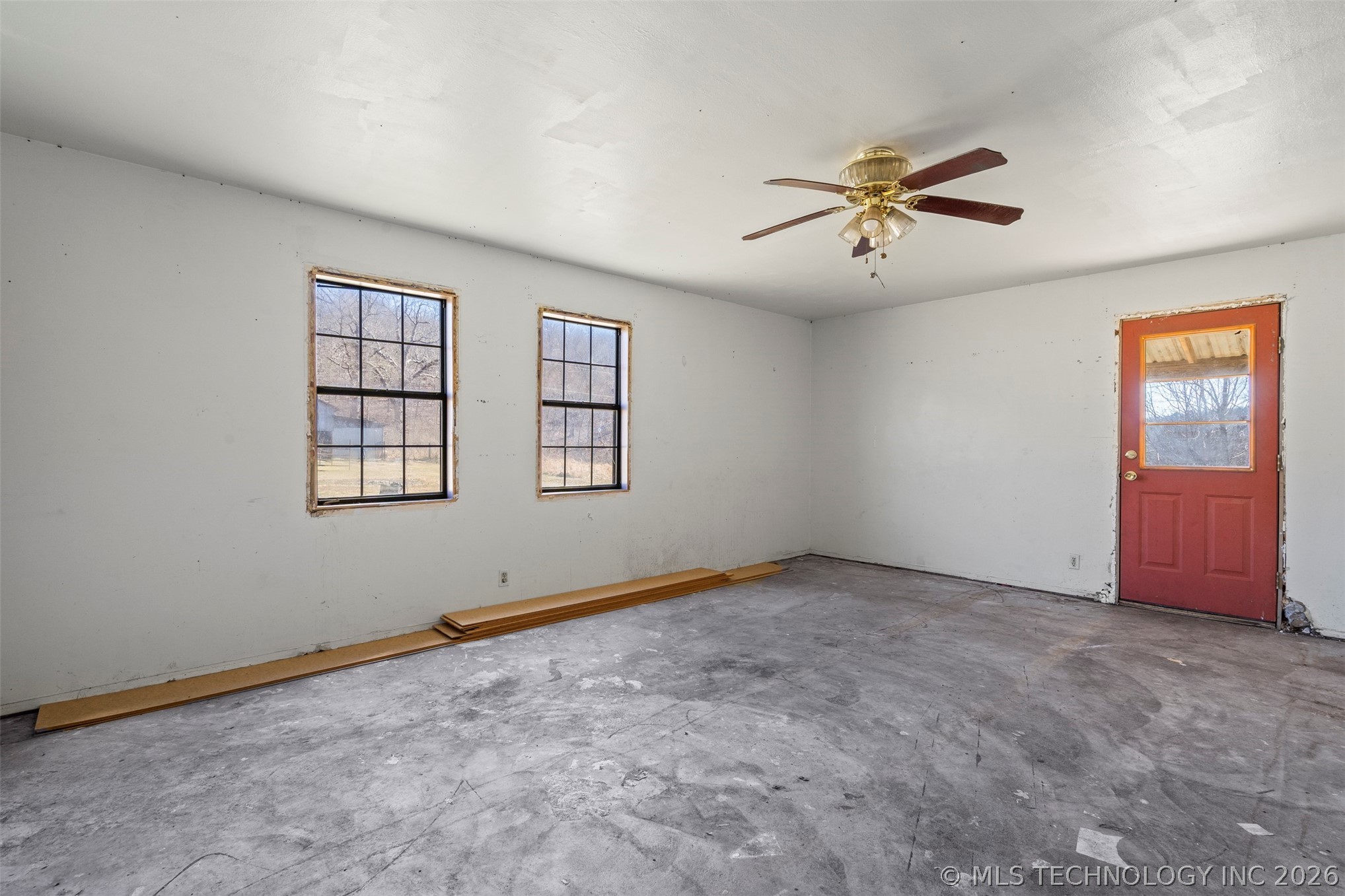 43807 County Road 636 Property Photo 10