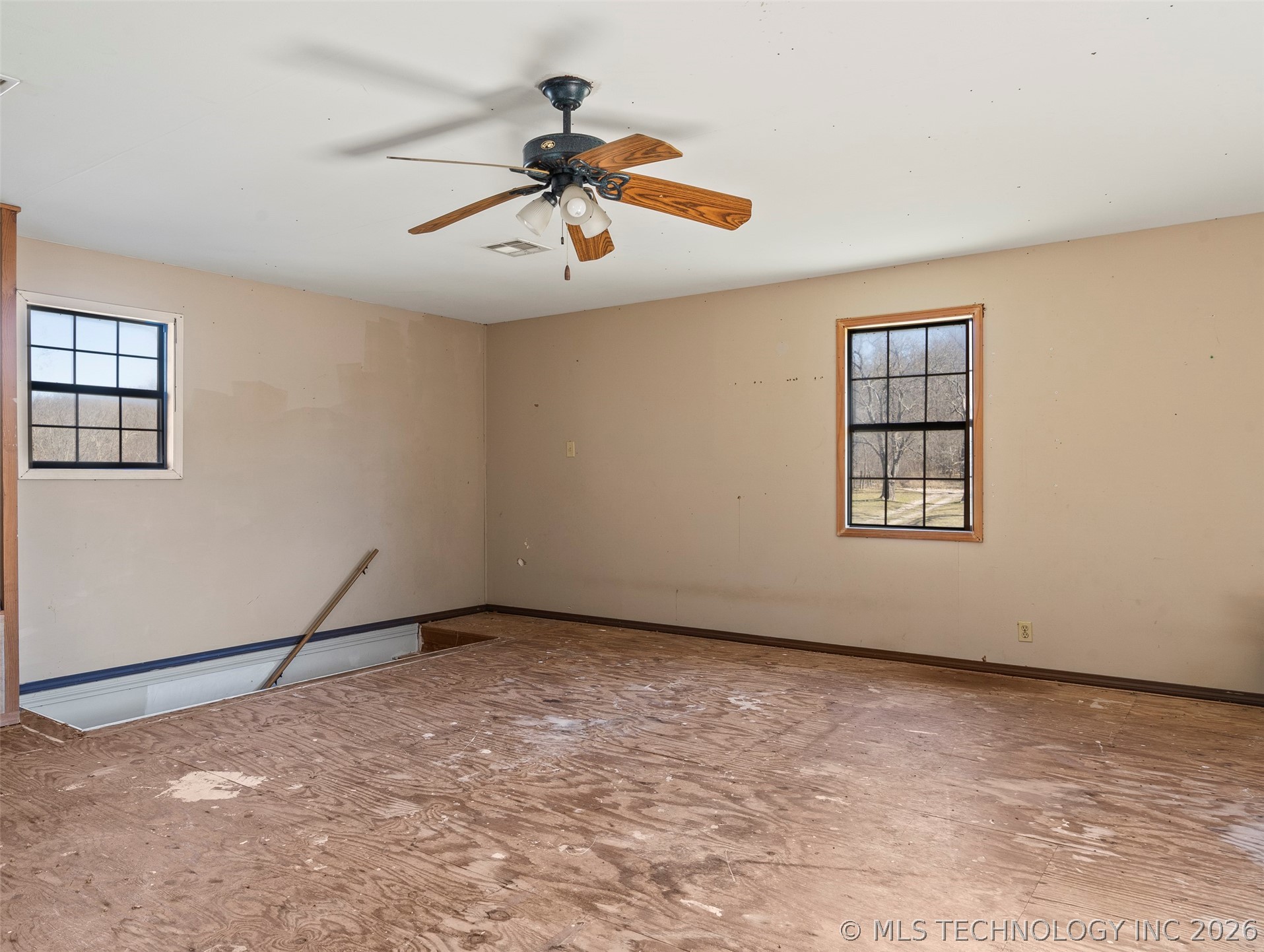 43807 County Road 636 Property Photo 16