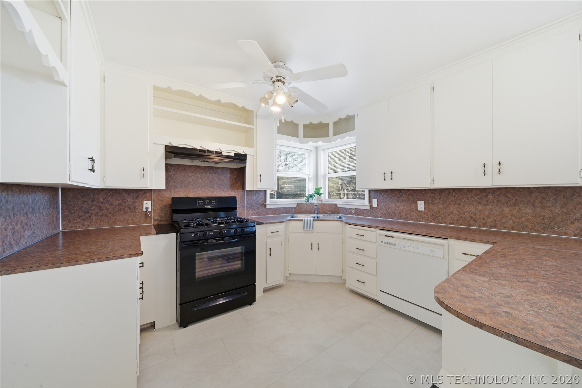 5857 E 21st Place Property Photo 16