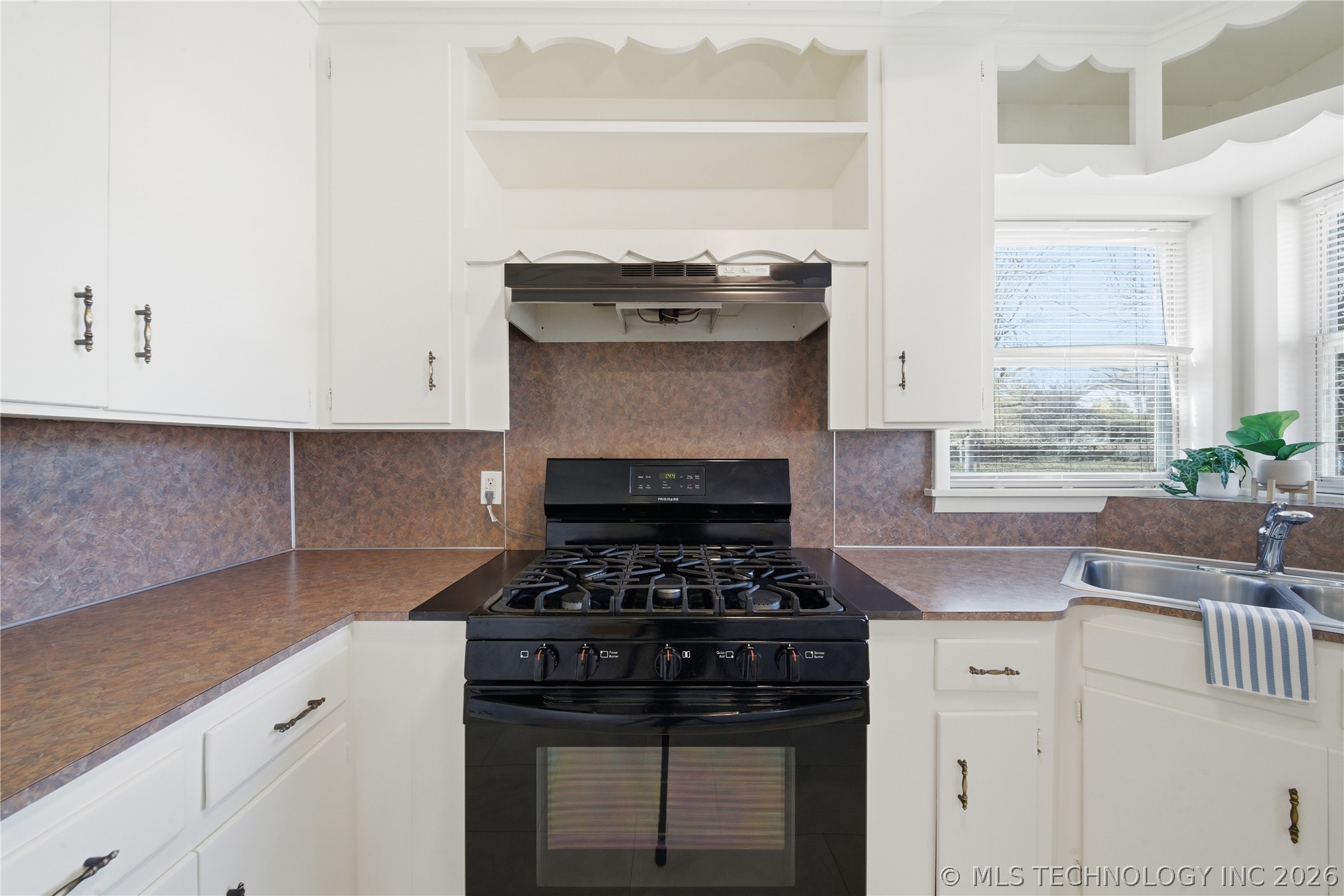 5857 E 21st Place Property Photo 17