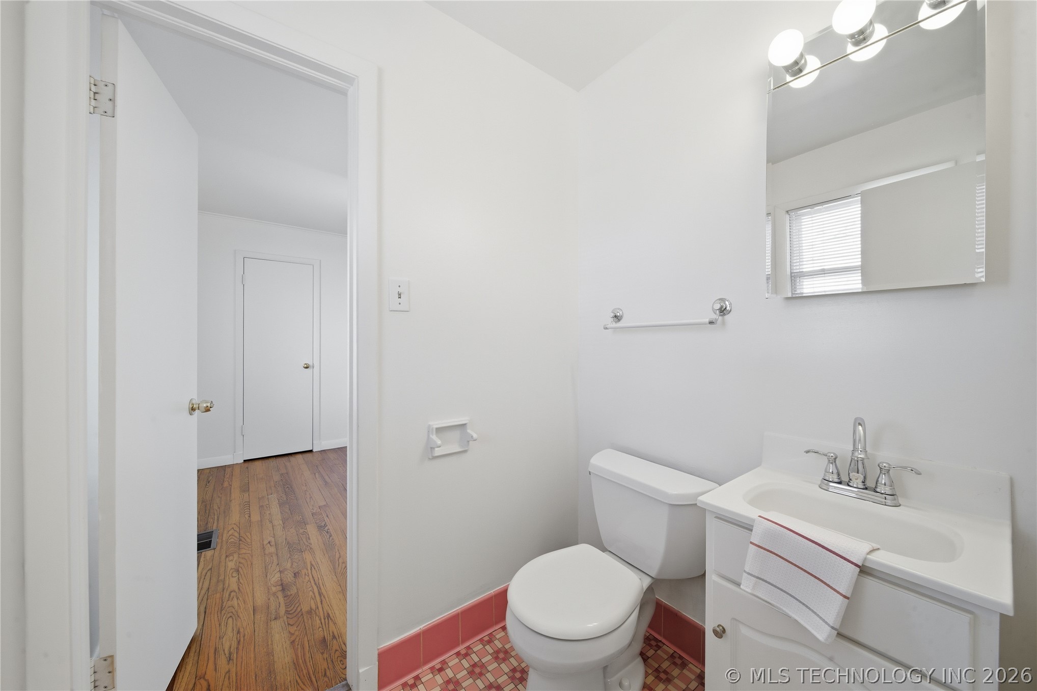 5857 E 21st Place Property Photo 23