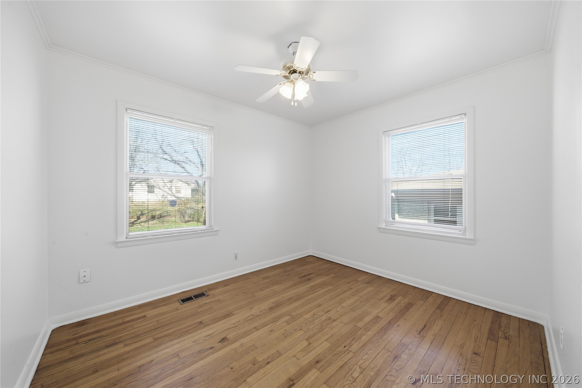 5857 E 21st Place Property Photo 28