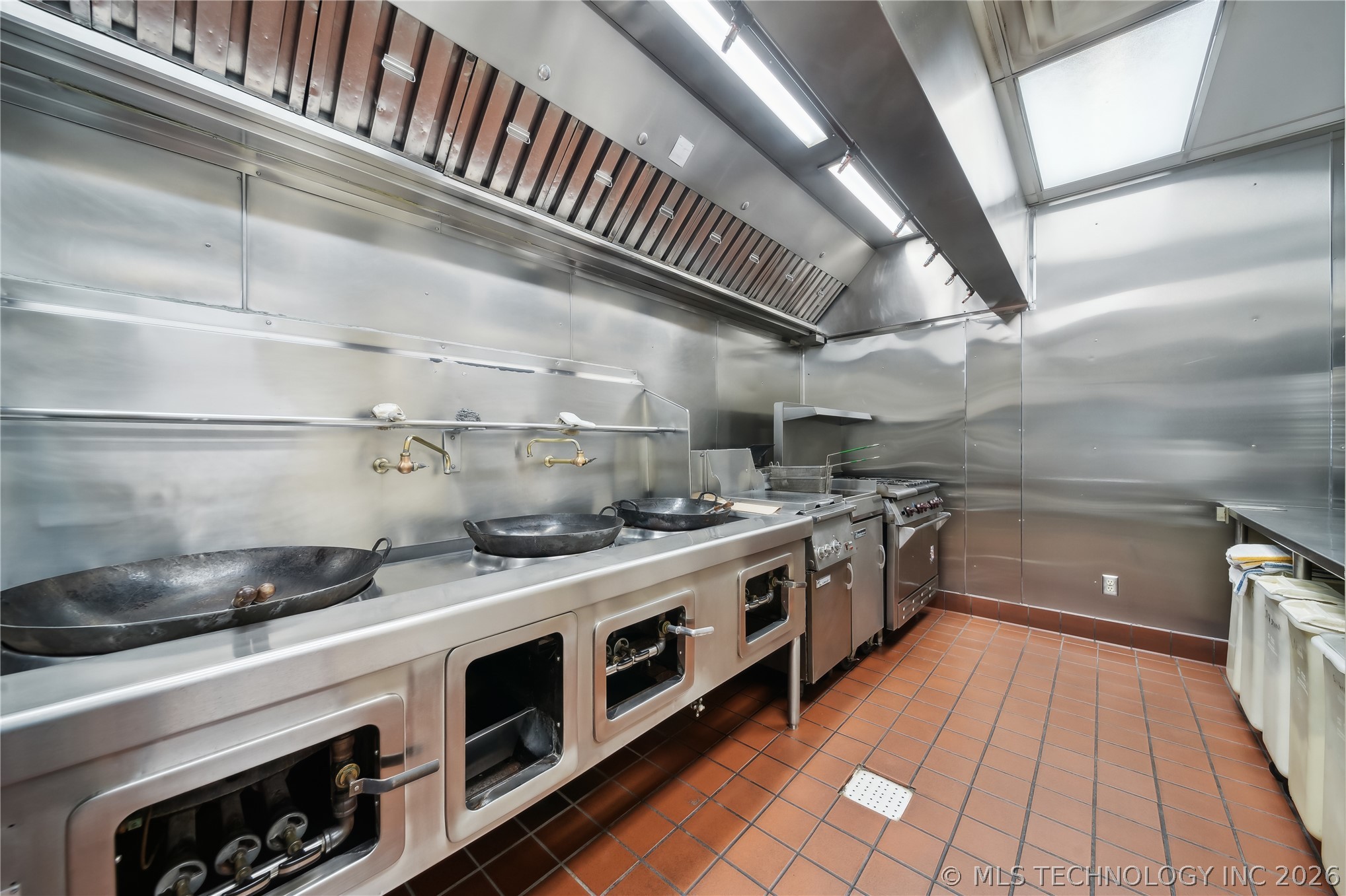 109 S Cincinnati Avenue Property Photo 10
