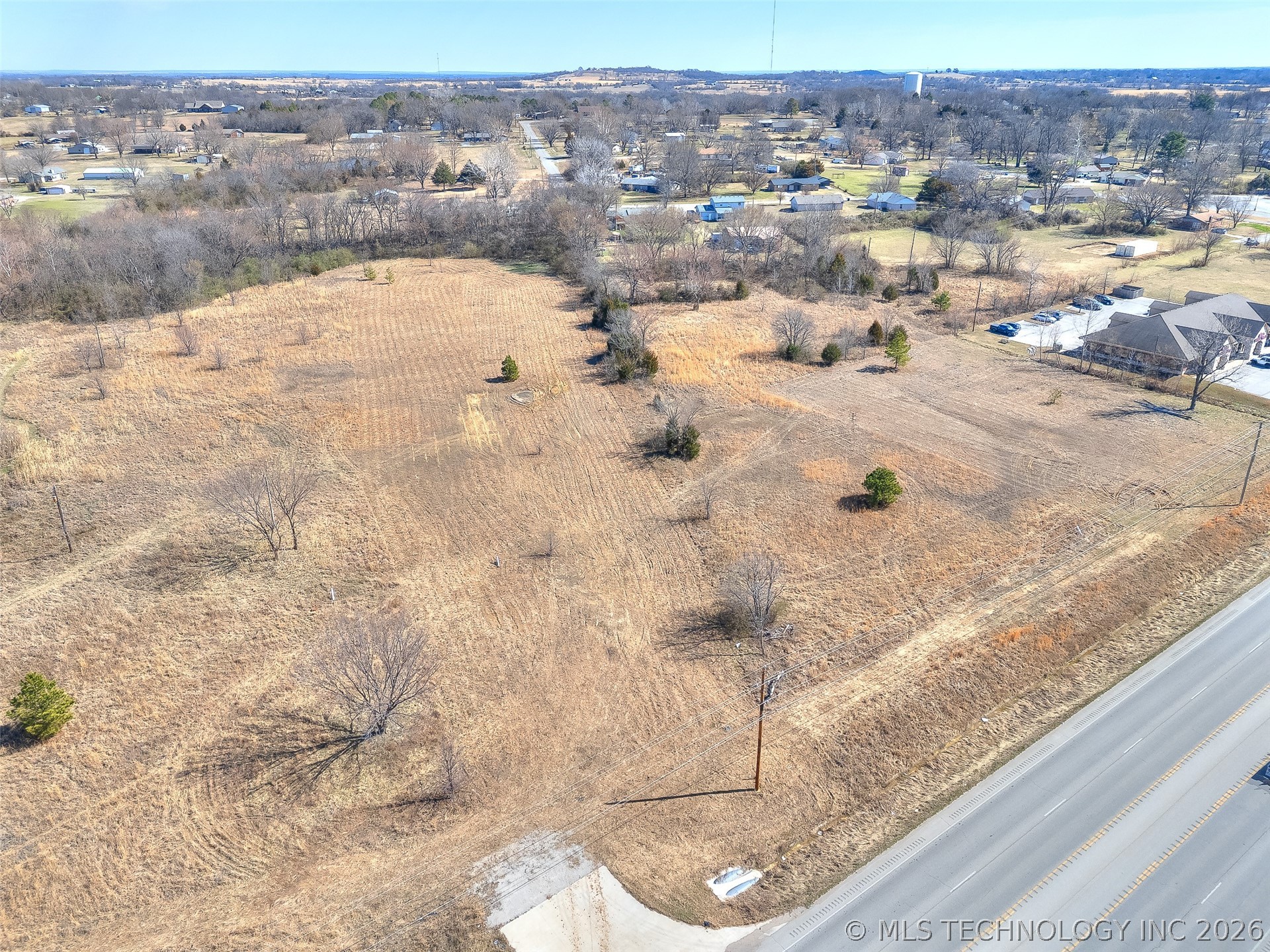 27907 S State Hwy 51 Property Photo 11
