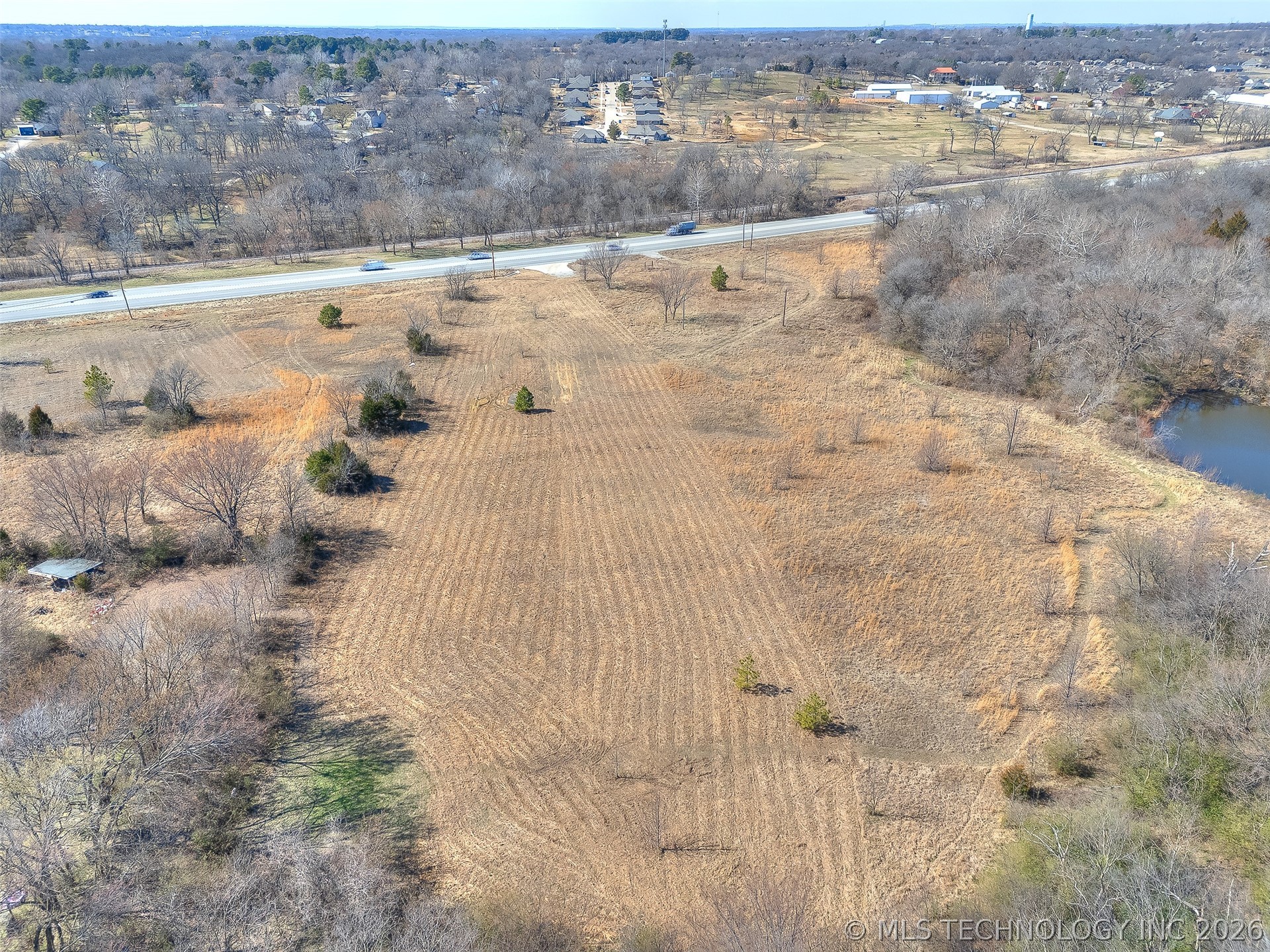 27907 S State Hwy 51 Property Photo 12