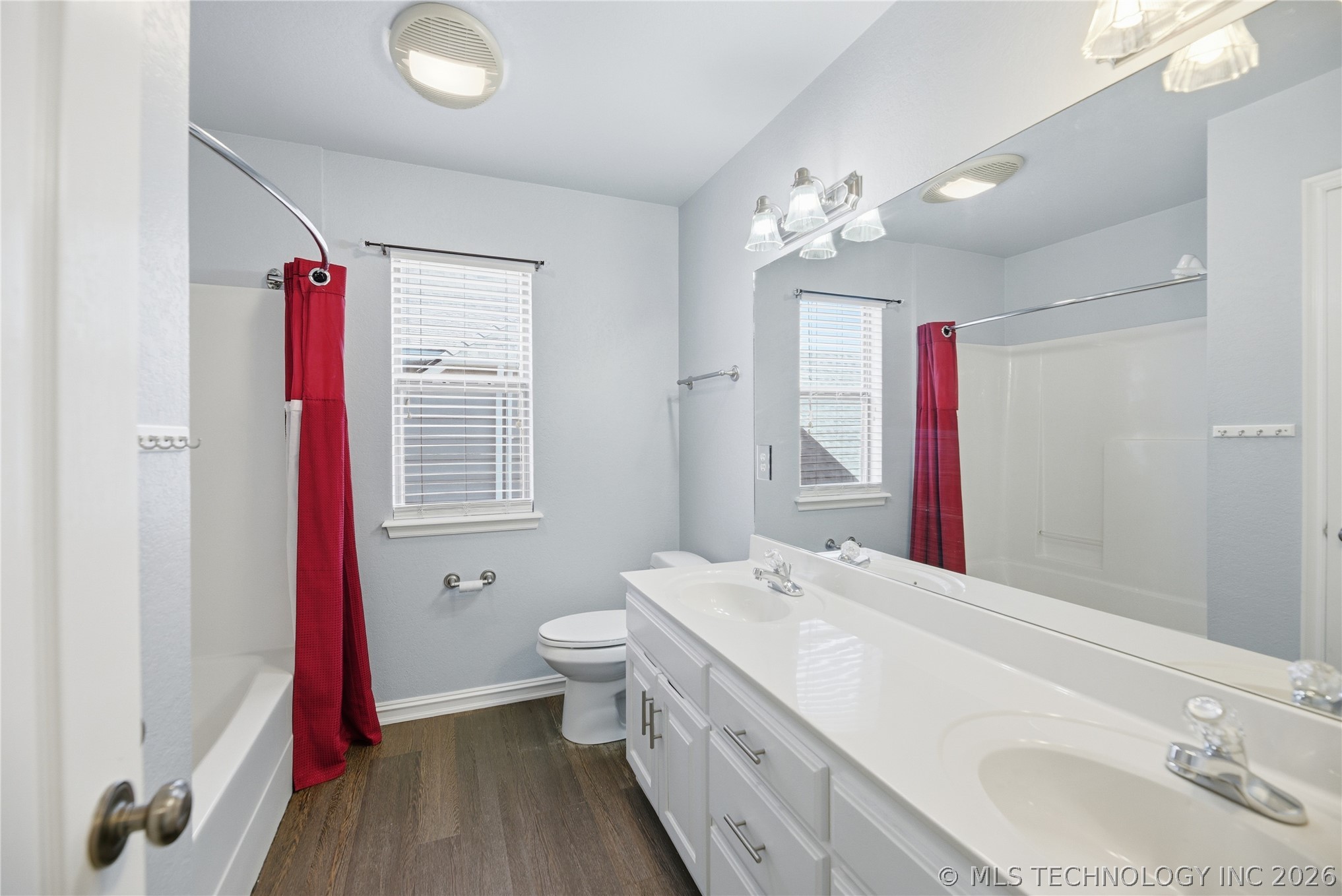 3709 W Vicksburg Street Property Photo 25