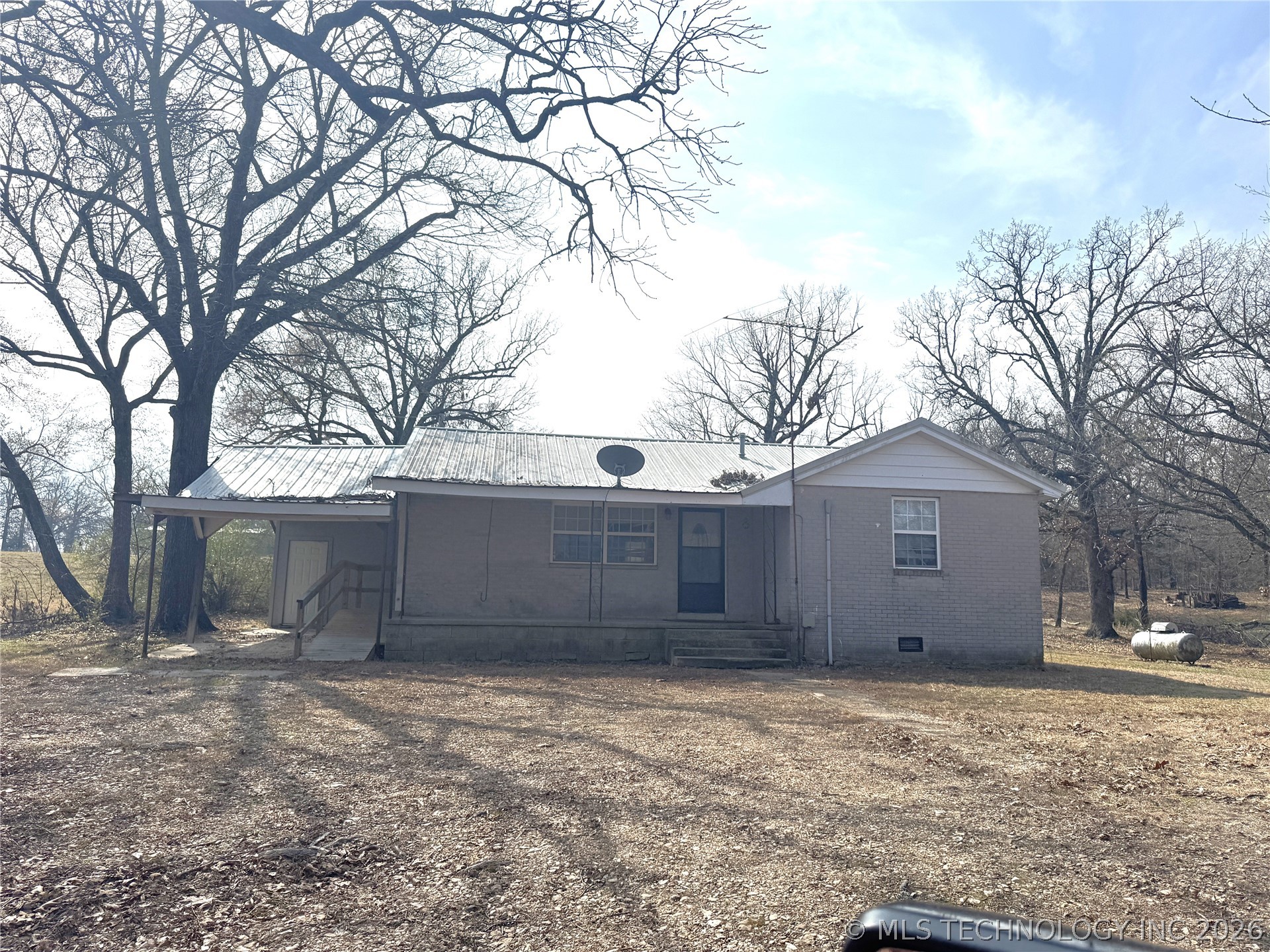 471846 E 840 Road Property Photo 1
