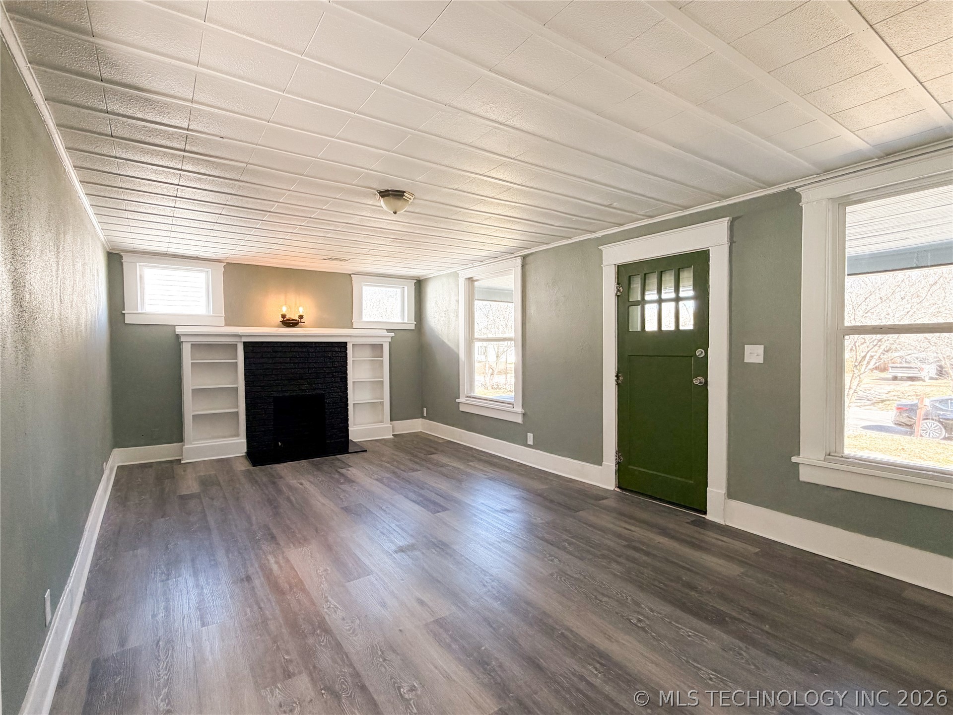 1305 Cherry Street Property Photo 3