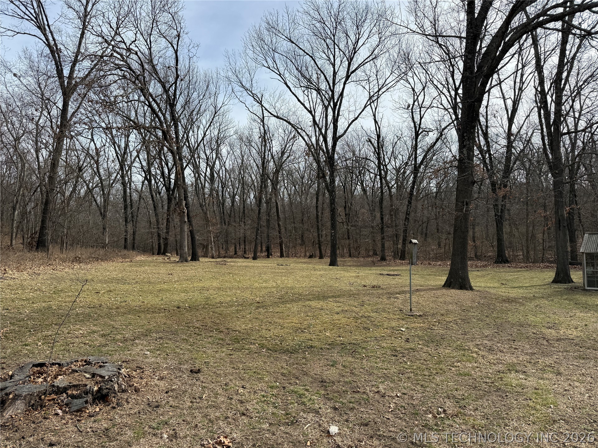 14261 E 425 Road Property Photo 8