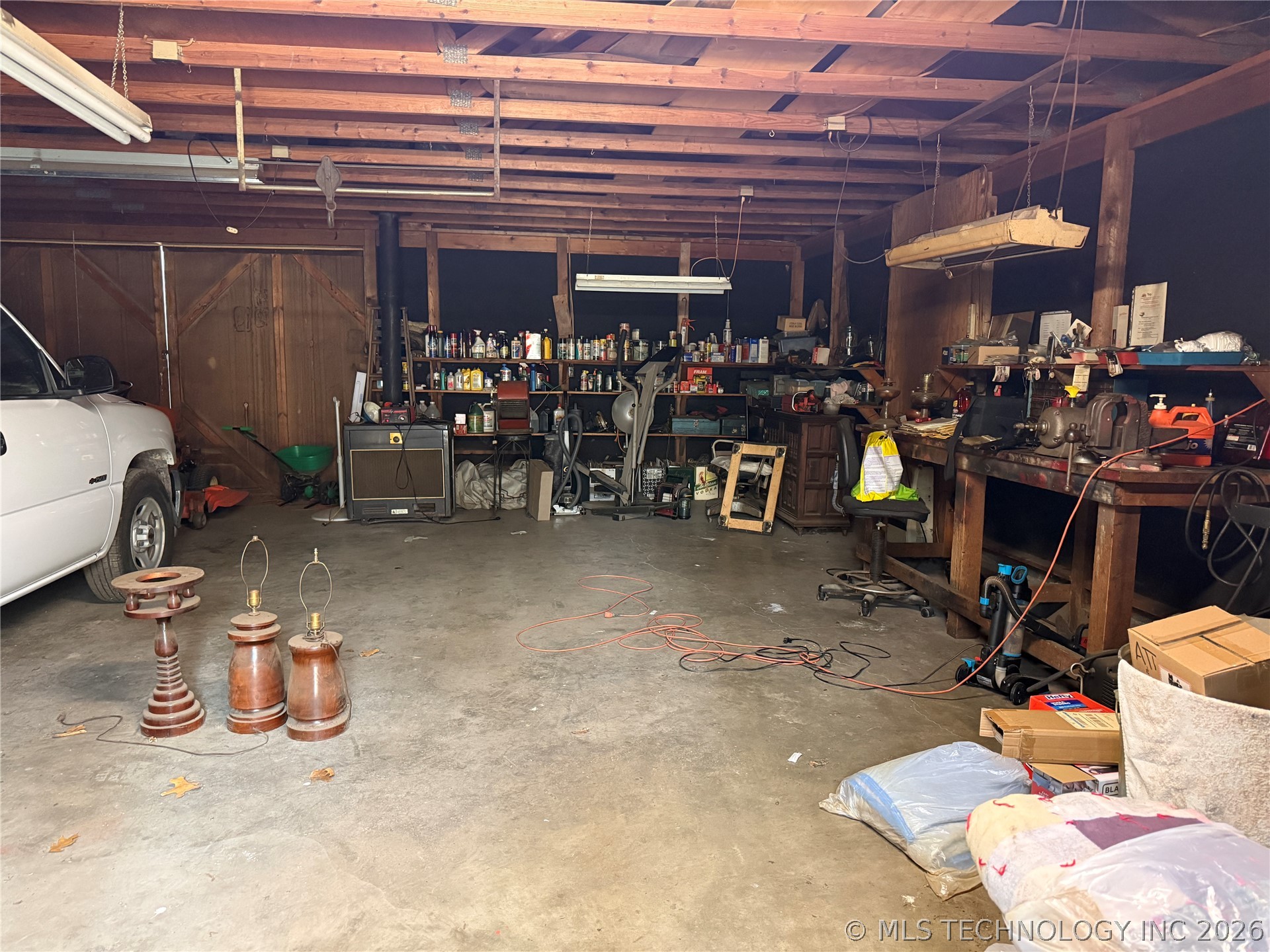 14261 E 425 Road Property Photo 11