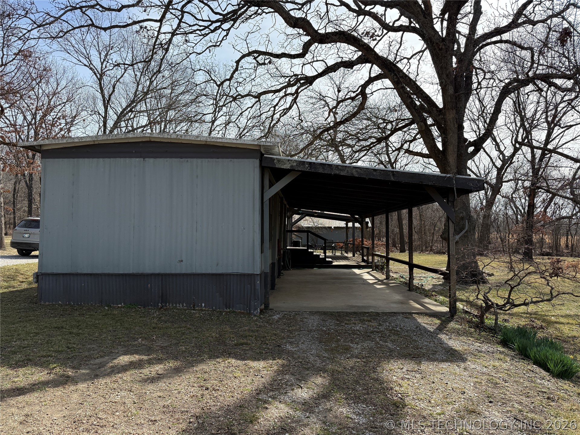 14261 E 425 Road Property Photo 31