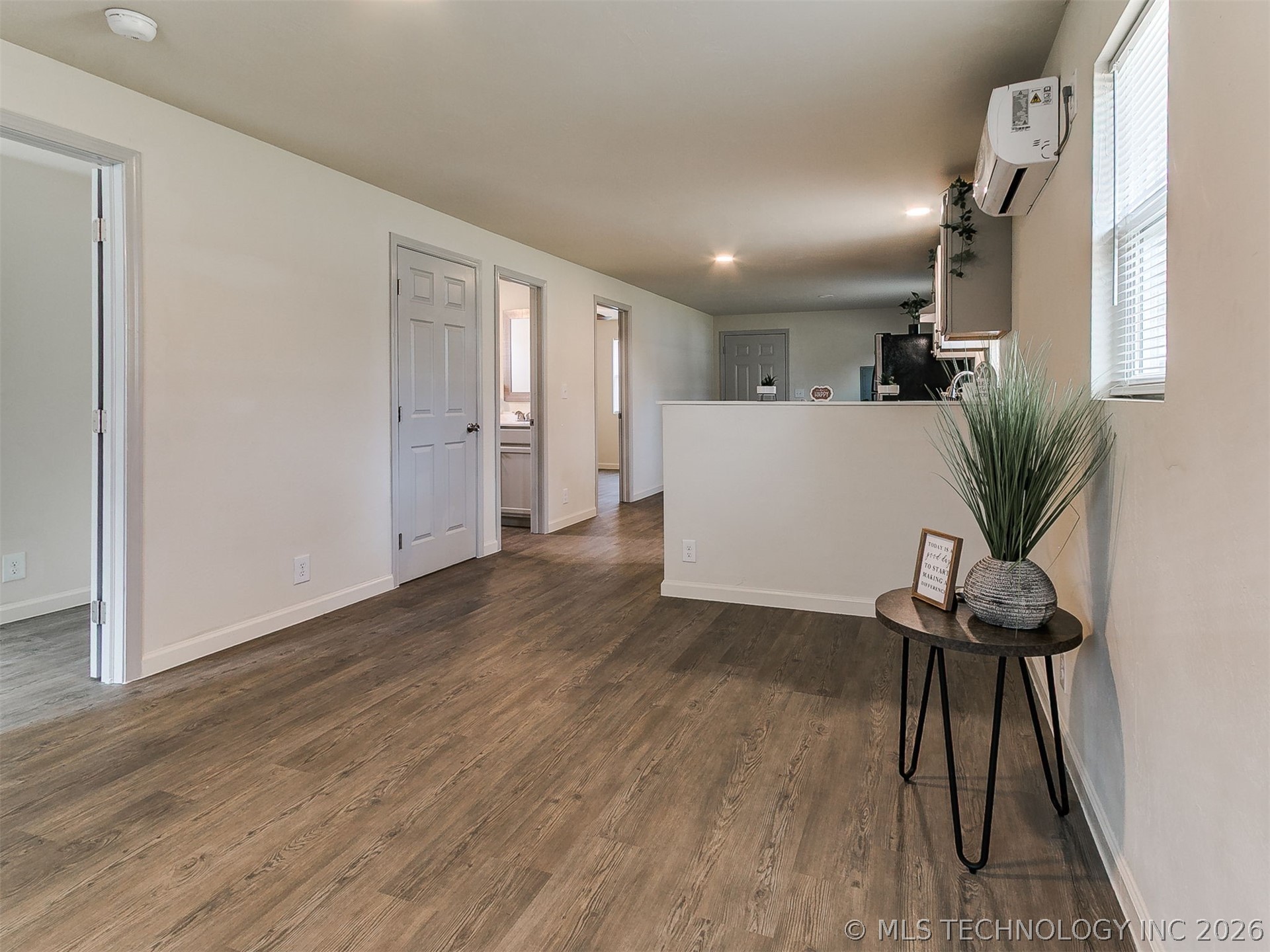 2320 N Atlanta Place Property Photo 10