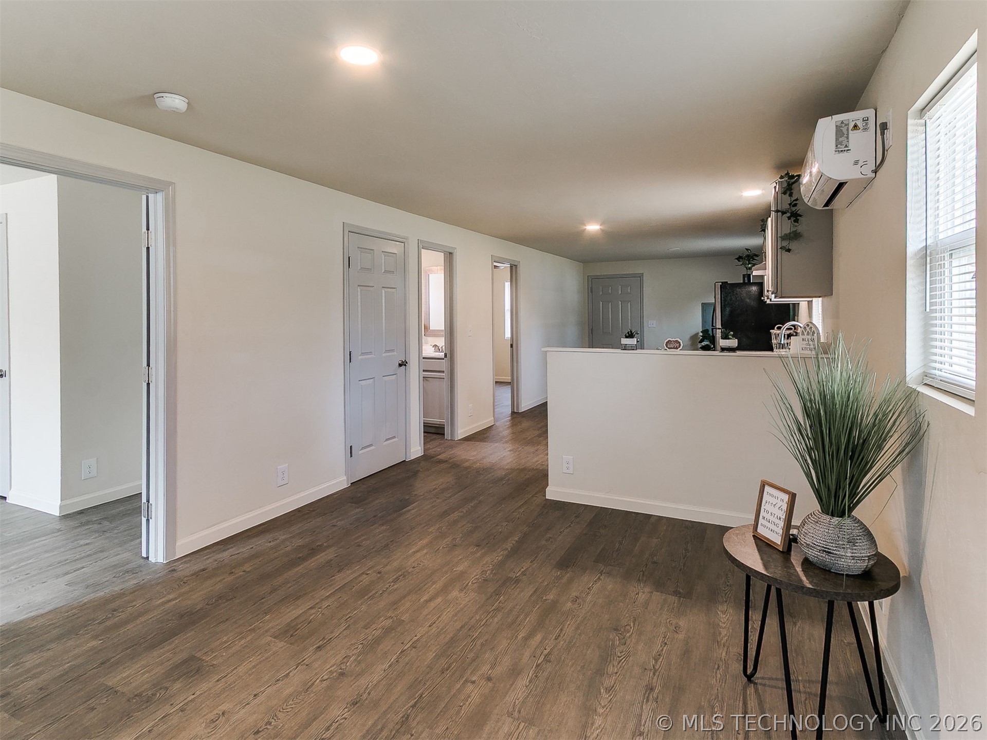 2320 N Atlanta Place Property Photo 11
