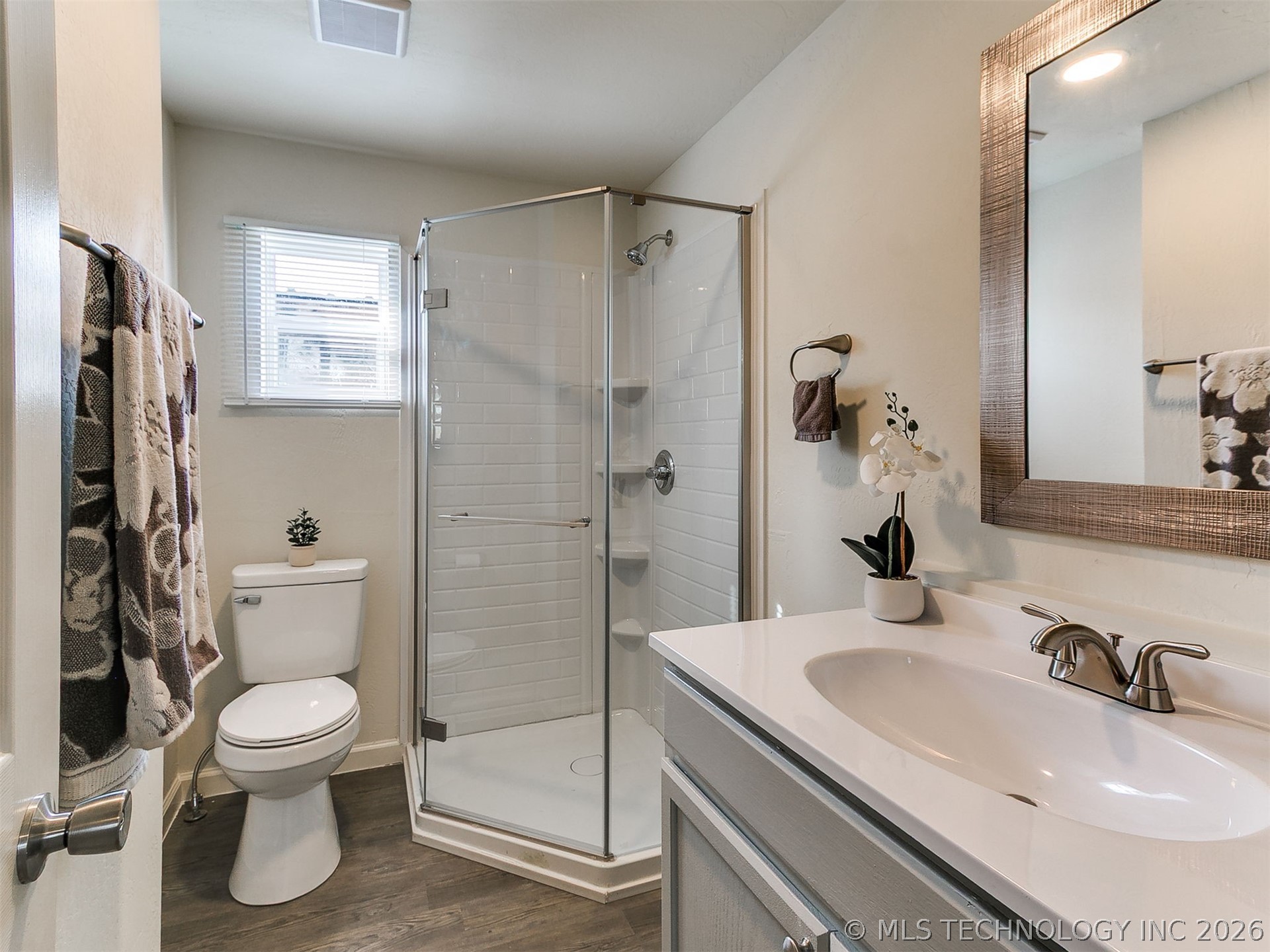 2320 N Atlanta Place Property Photo 17