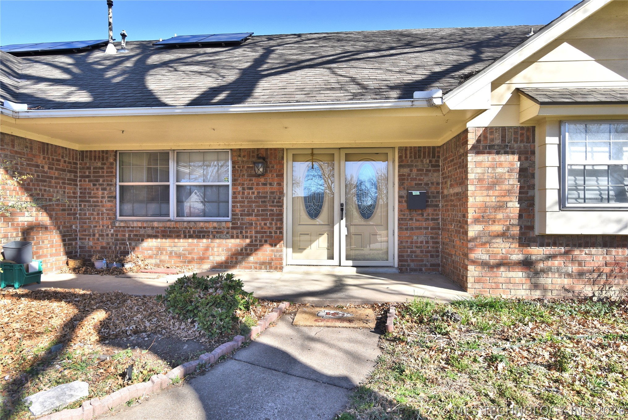 7011 E 52nd Place Property Photo 3