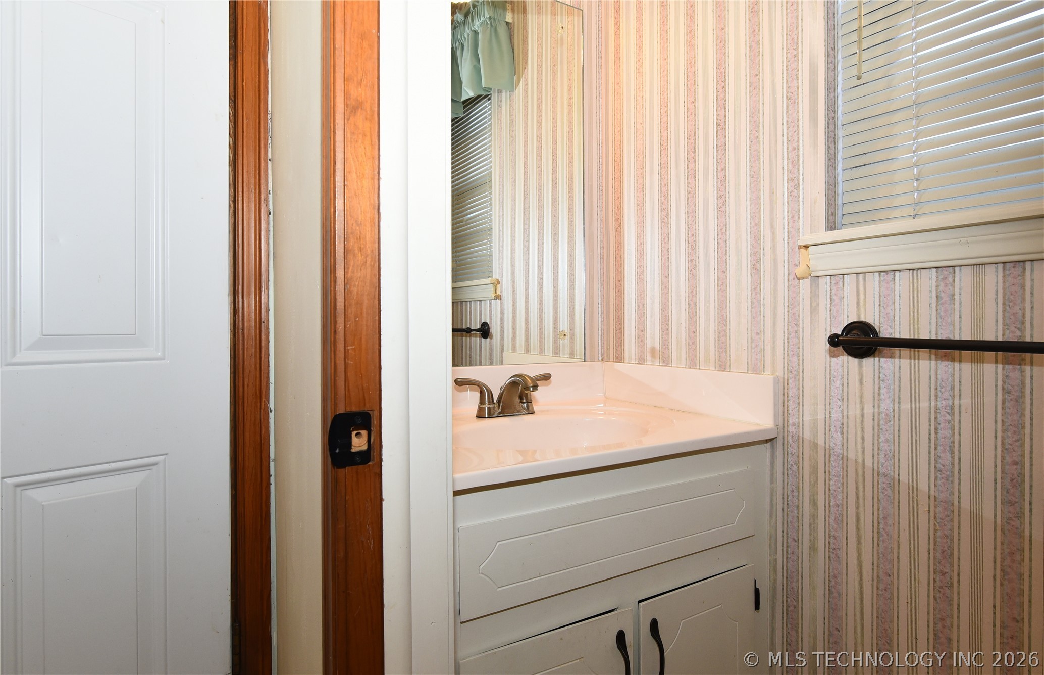 7011 E 52nd Place Property Photo 17