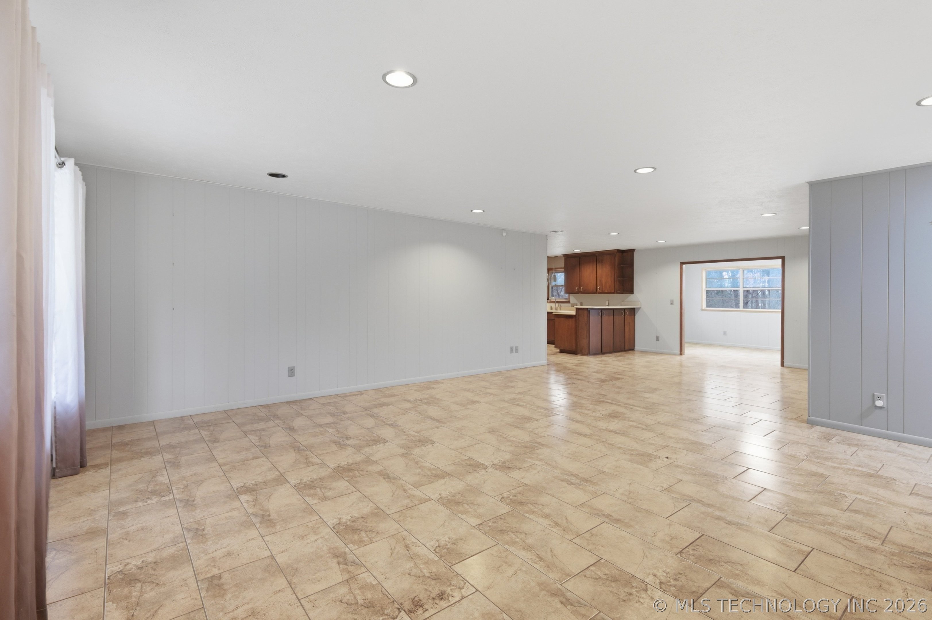 1561 63rd Street Property Photo 7