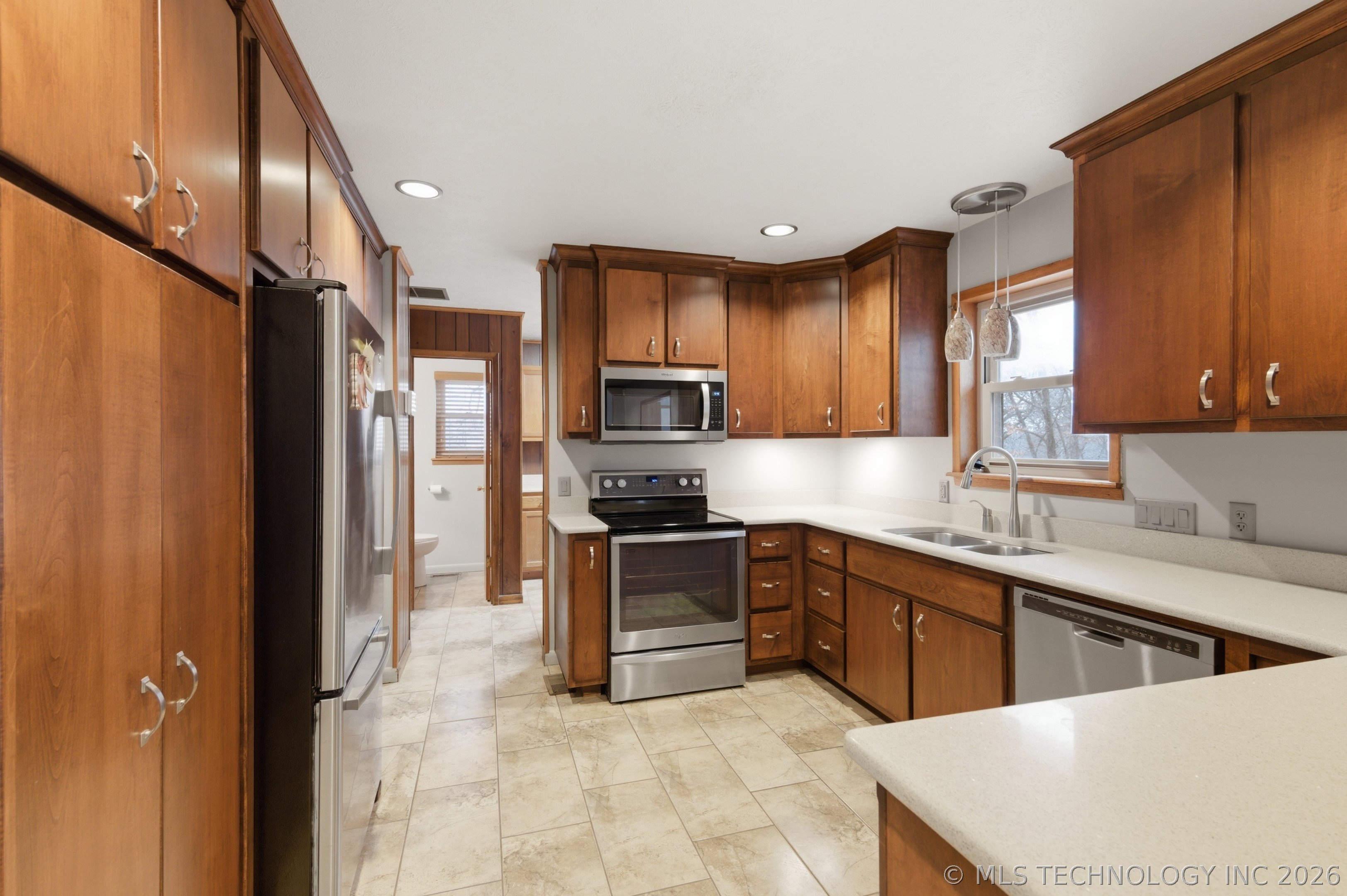 1561 63rd Street Property Photo 9