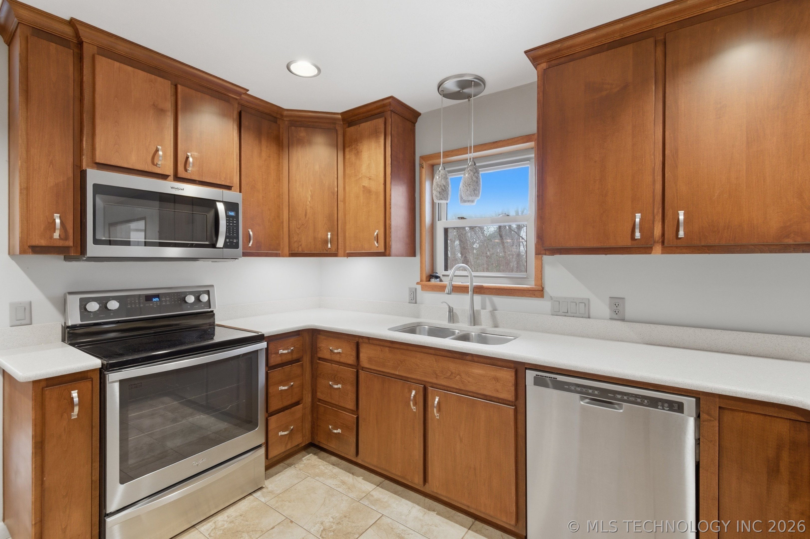 1561 63rd Street Property Photo 11