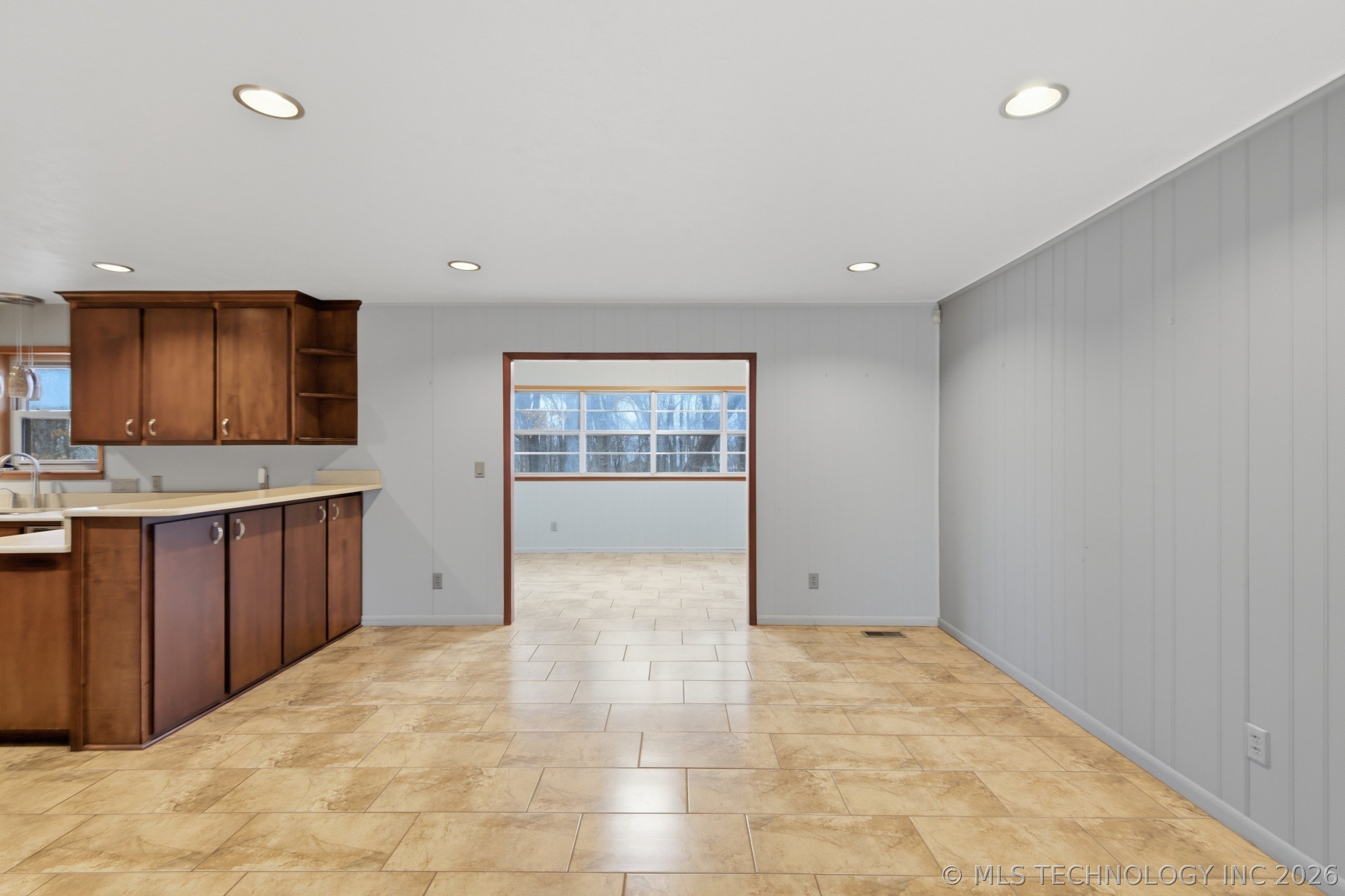 1561 63rd Street Property Photo 12
