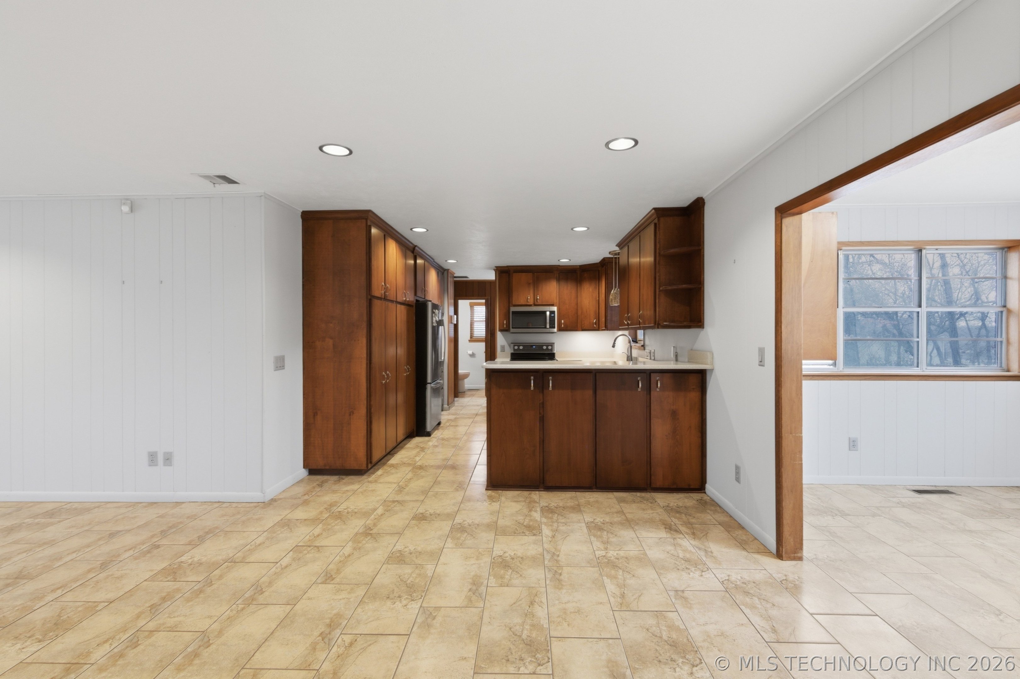 1561 63rd Street Property Photo 13
