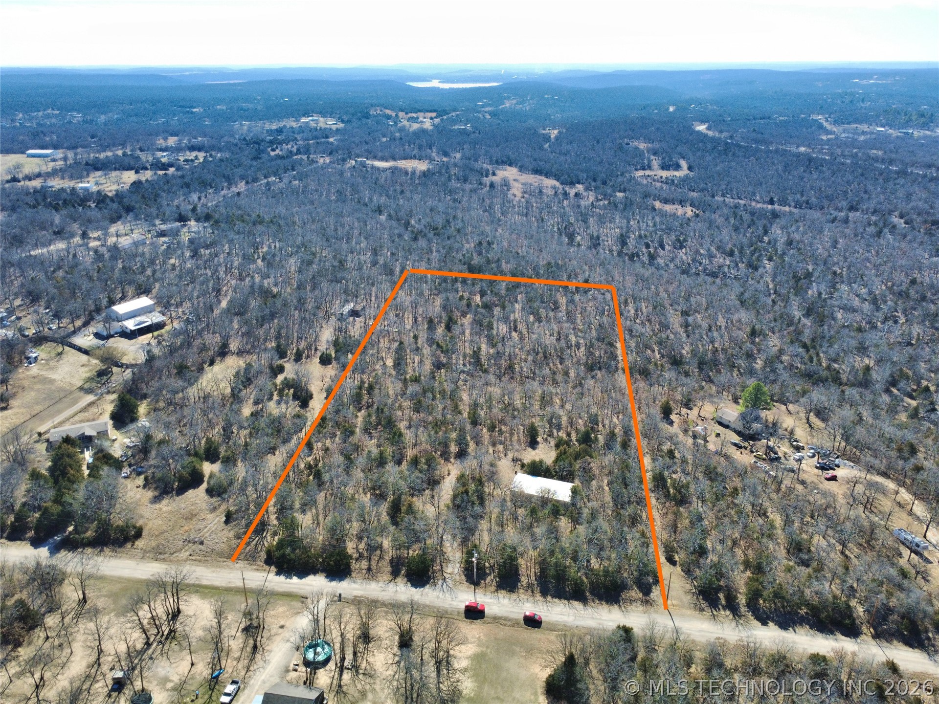 83 Seneca Drive Property Photo 5