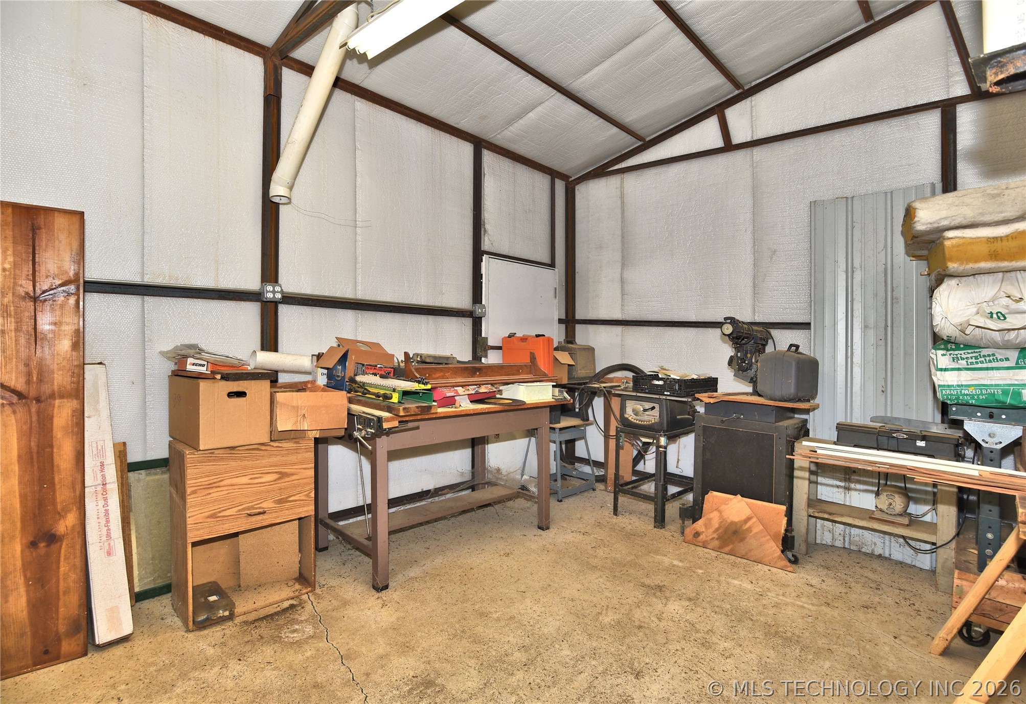 83 Seneca Drive Property Photo 23