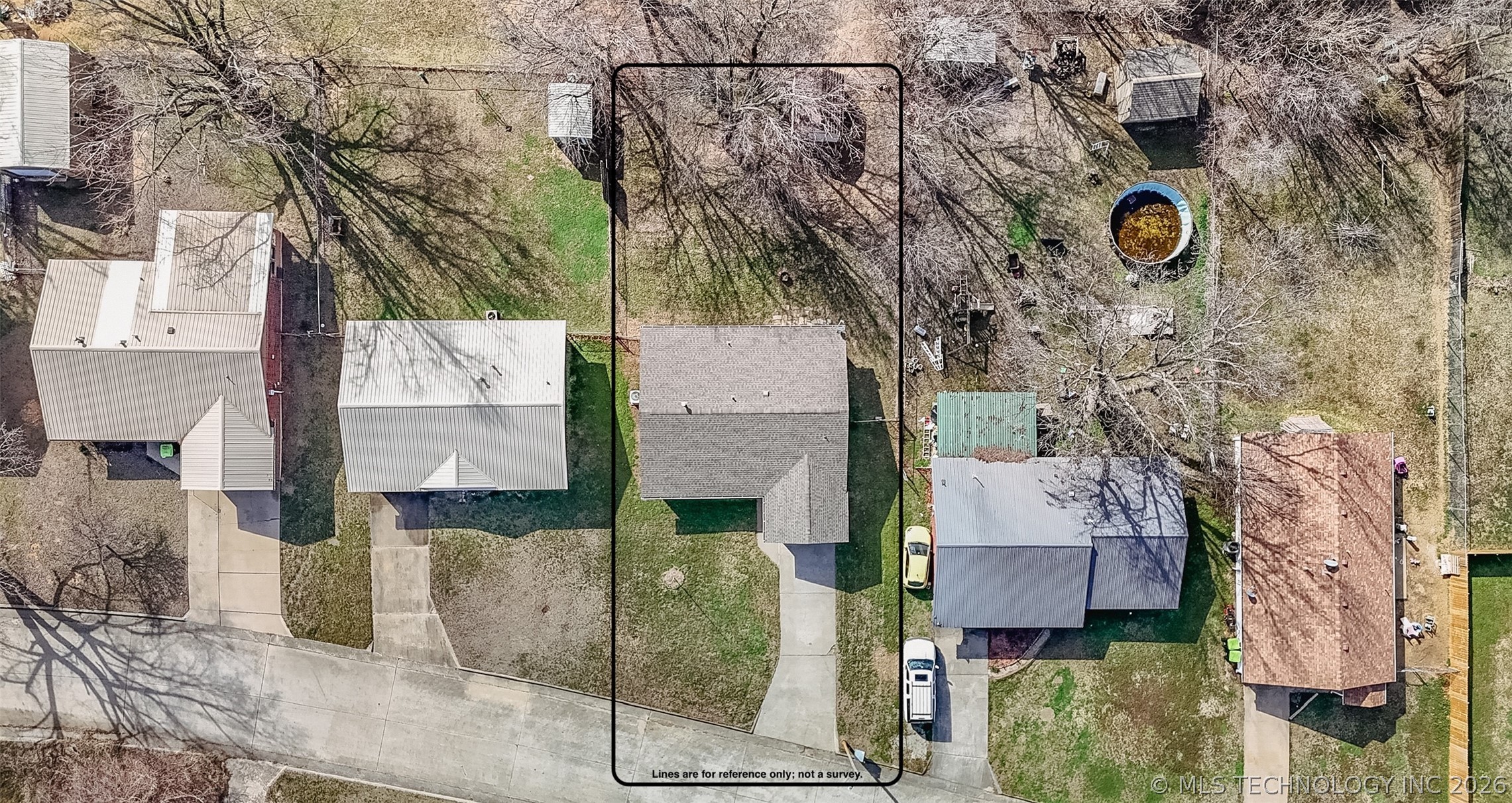 2217 E Meandering Way Property Photo 2