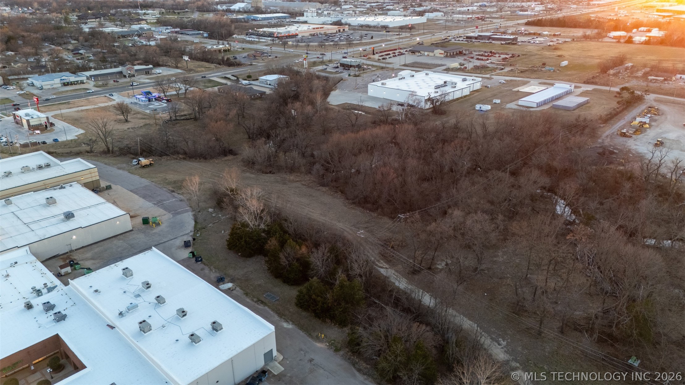 1200 Lonnie Abbott Boulevard Property Photo 17