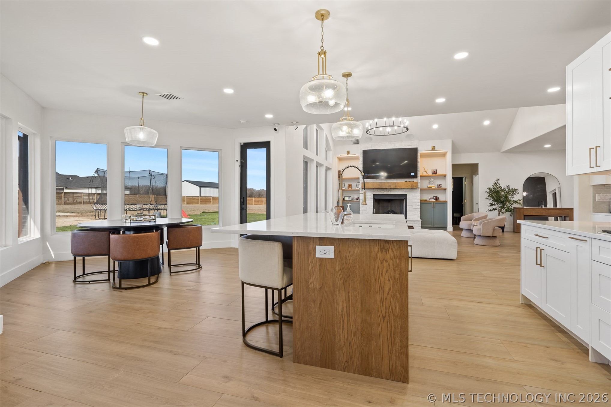456 Tuscan Road E Property Photo 13