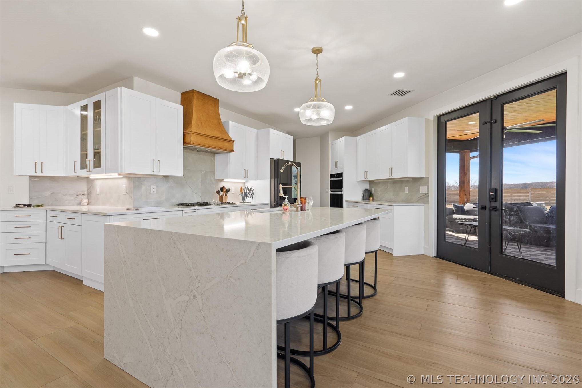 456 Tuscan Road E Property Photo 14