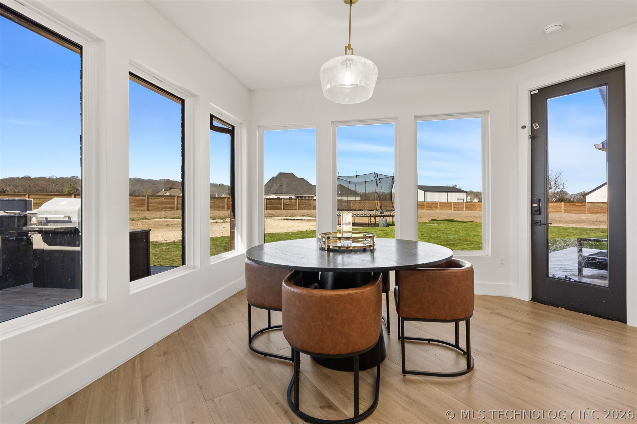 456 Tuscan Road E Property Photo 16