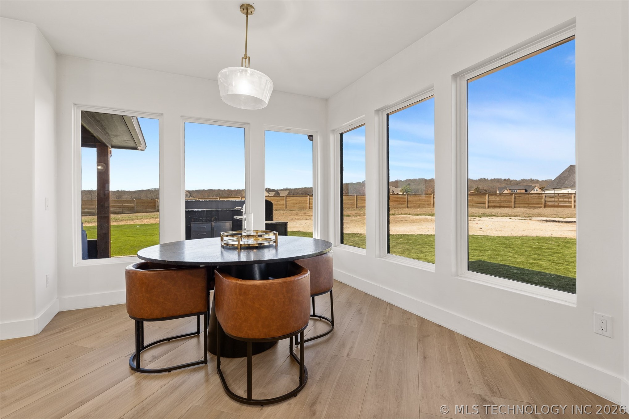 456 Tuscan Road E Property Photo 17