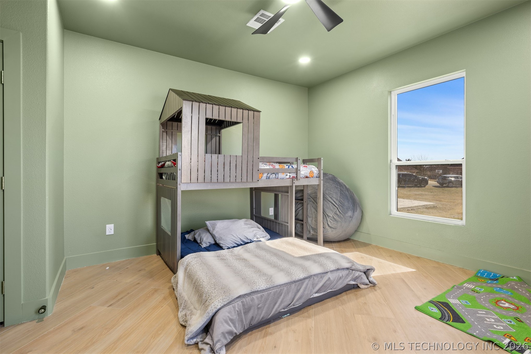 456 Tuscan Road E Property Photo 33
