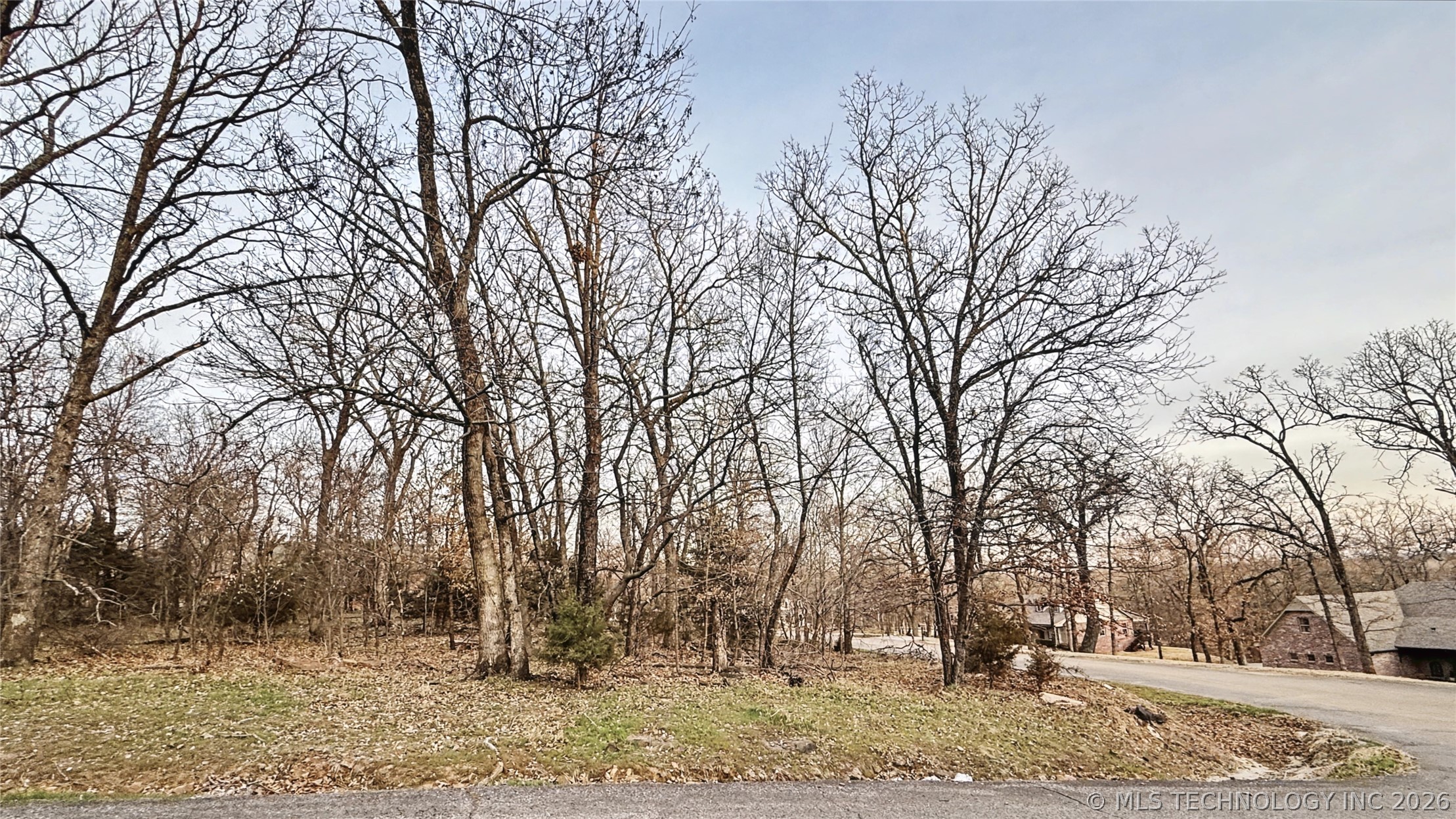 16884 N Winslow Drive Property Photo 1