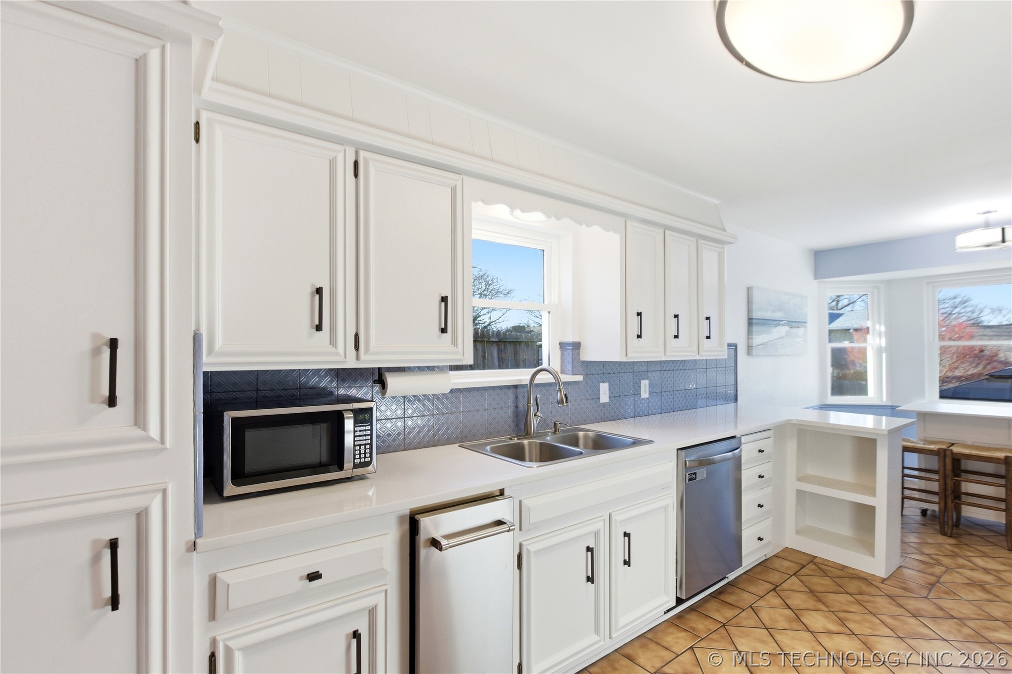 3111 E 78th Place Property Photo 18