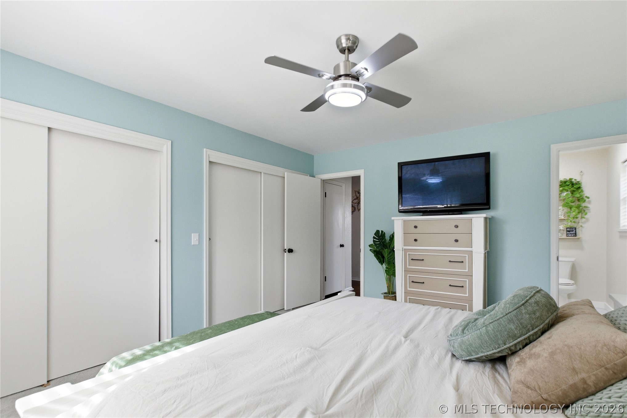 3111 E 78th Place Property Photo 24