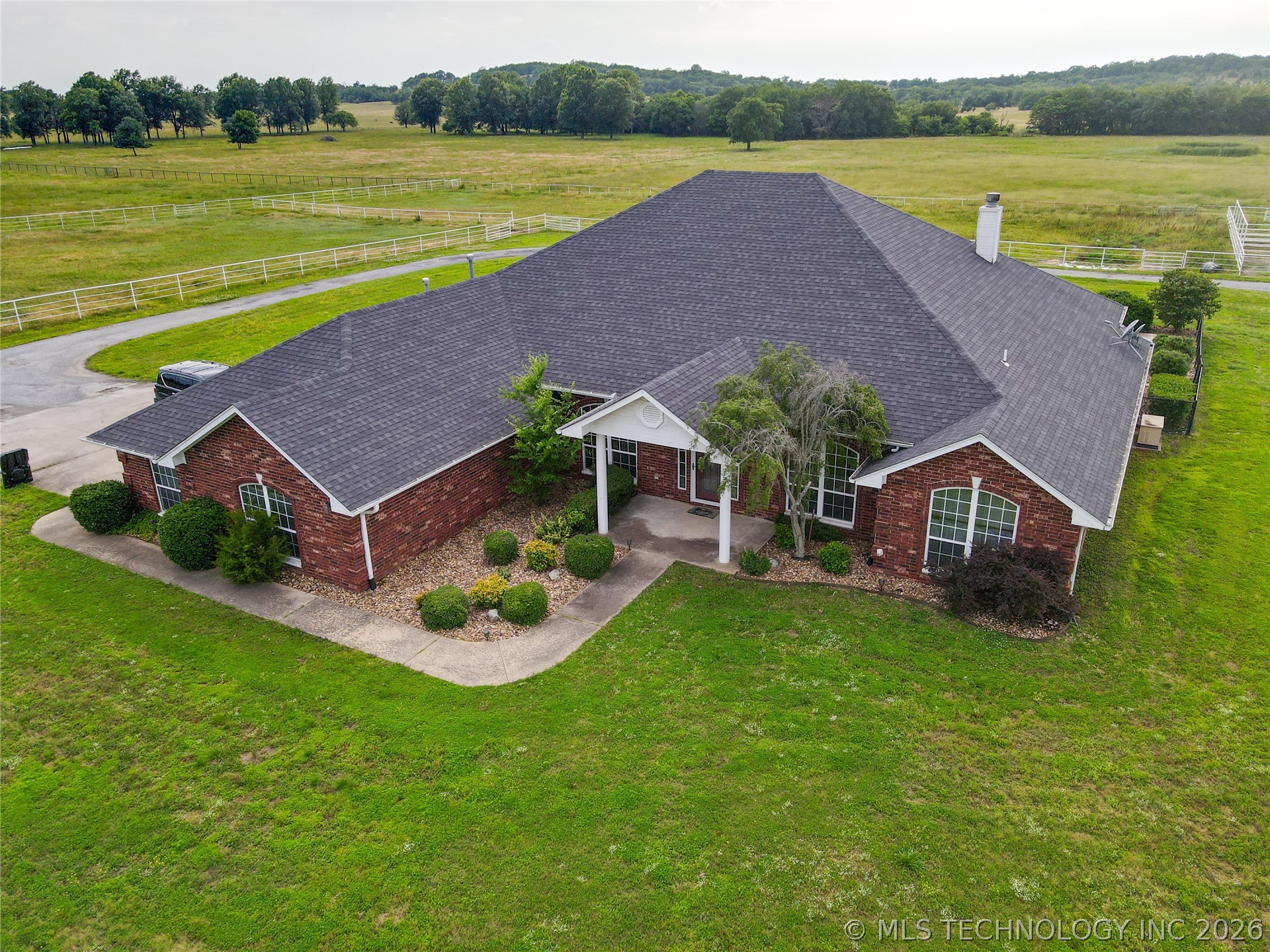 2544 Shuman Property Photo 2