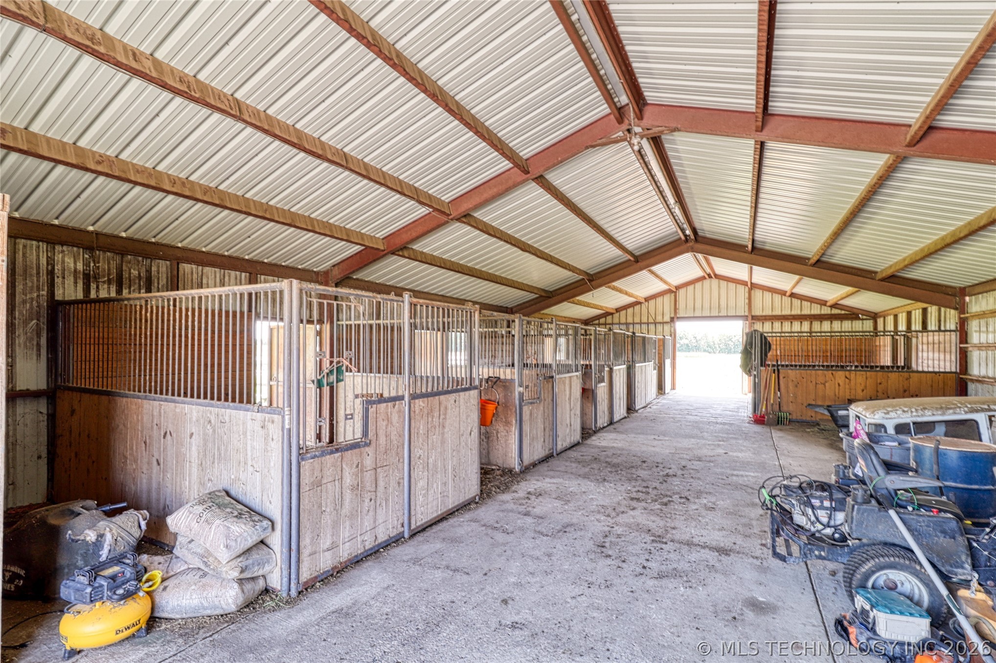 2544 Shuman Property Photo 36