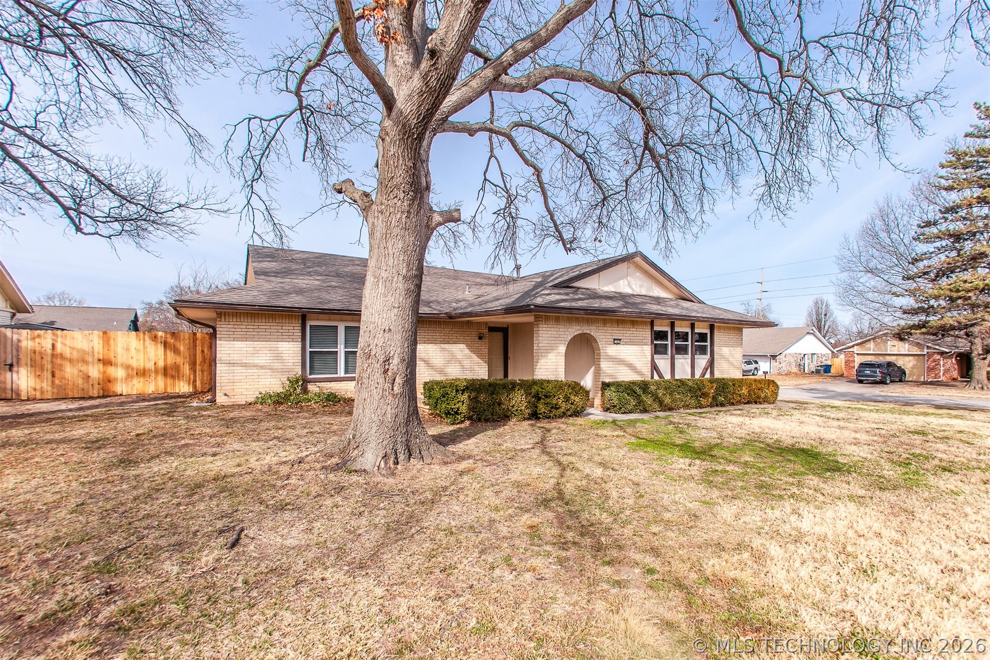7127 E 80th Street Property Photo 1