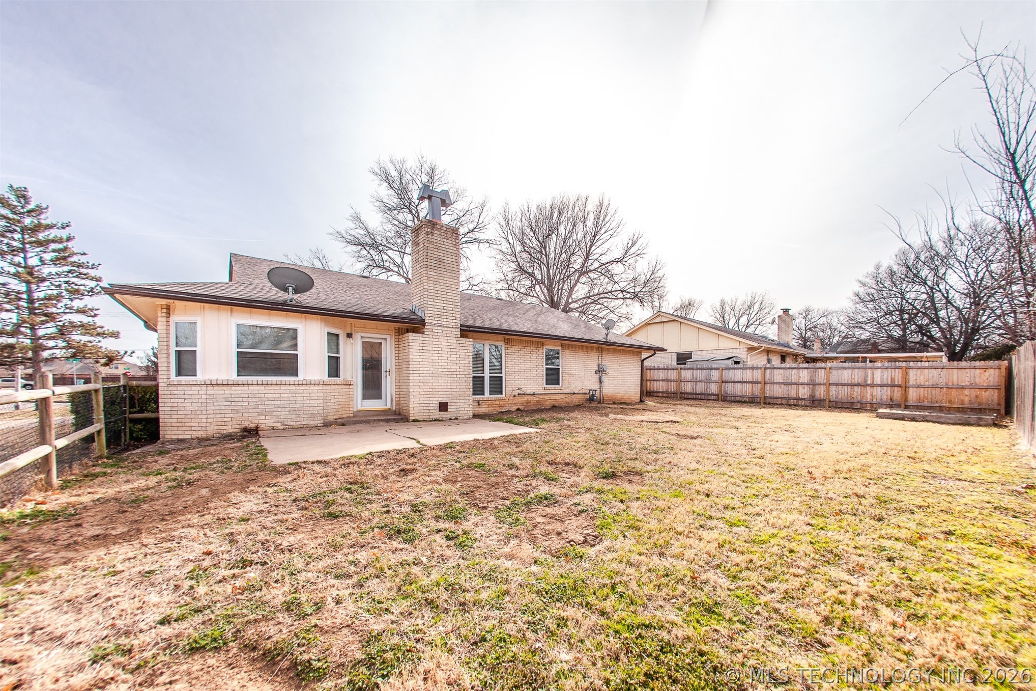 7127 E 80th Street Property Photo 4