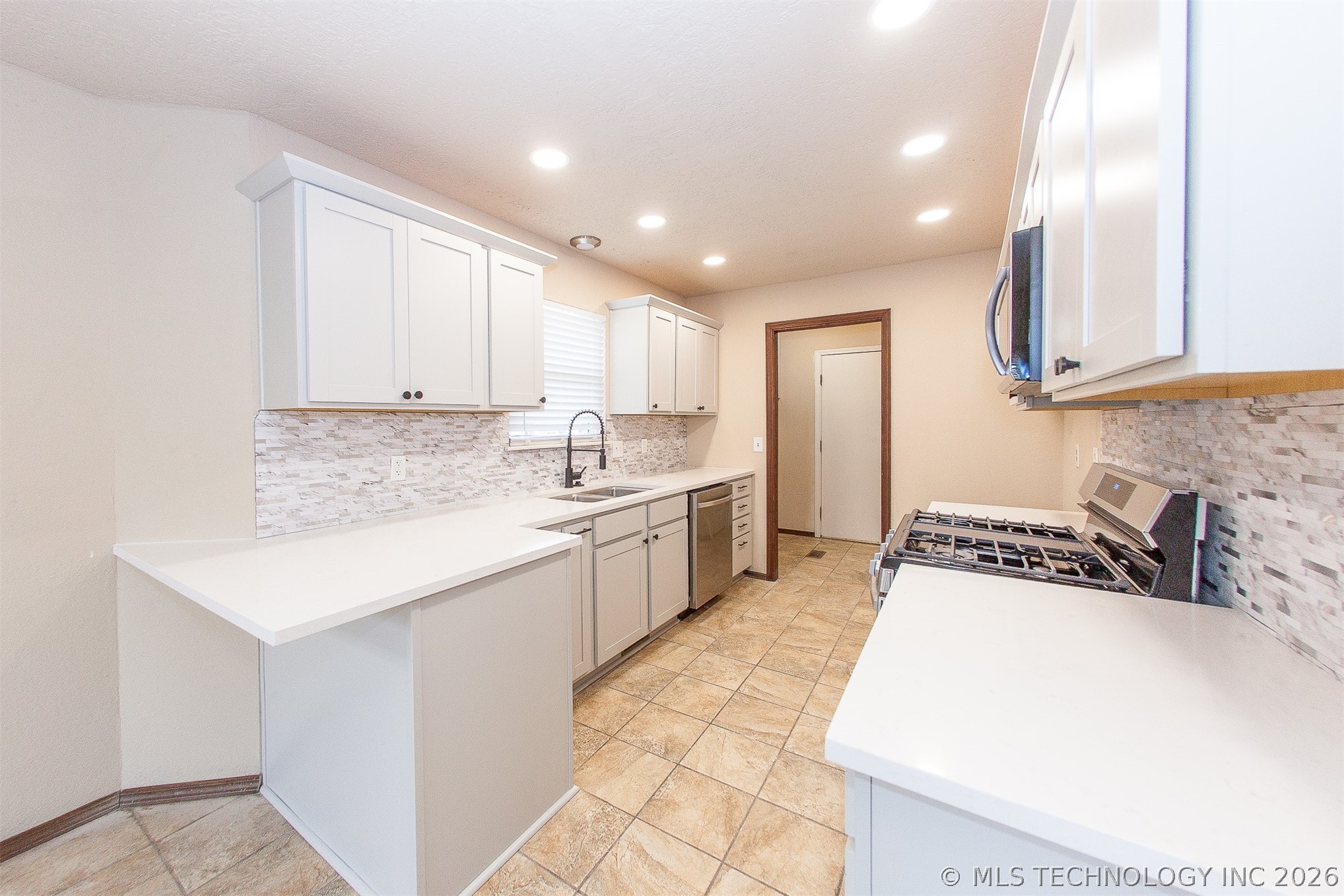 7127 E 80th Street Property Photo 16