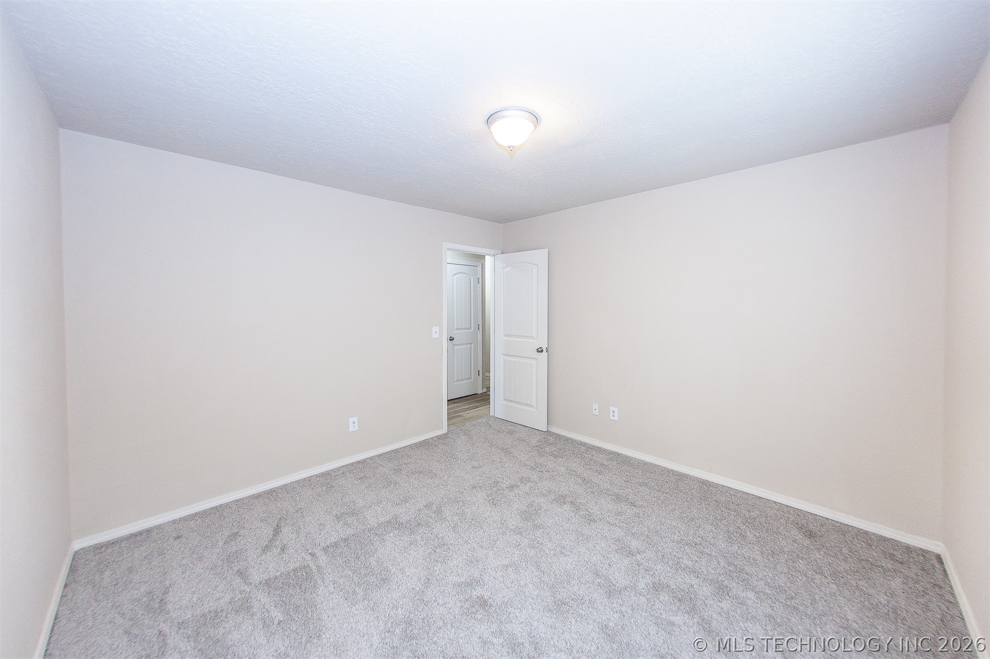 7127 E 80th Street Property Photo 24